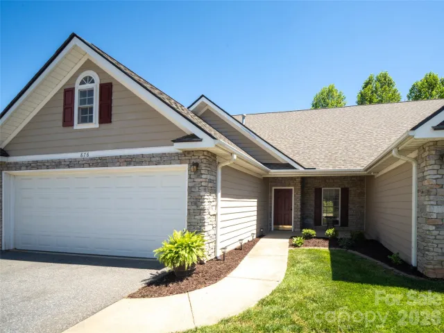 876 Pointe Drive, Asheville, NC, 28806