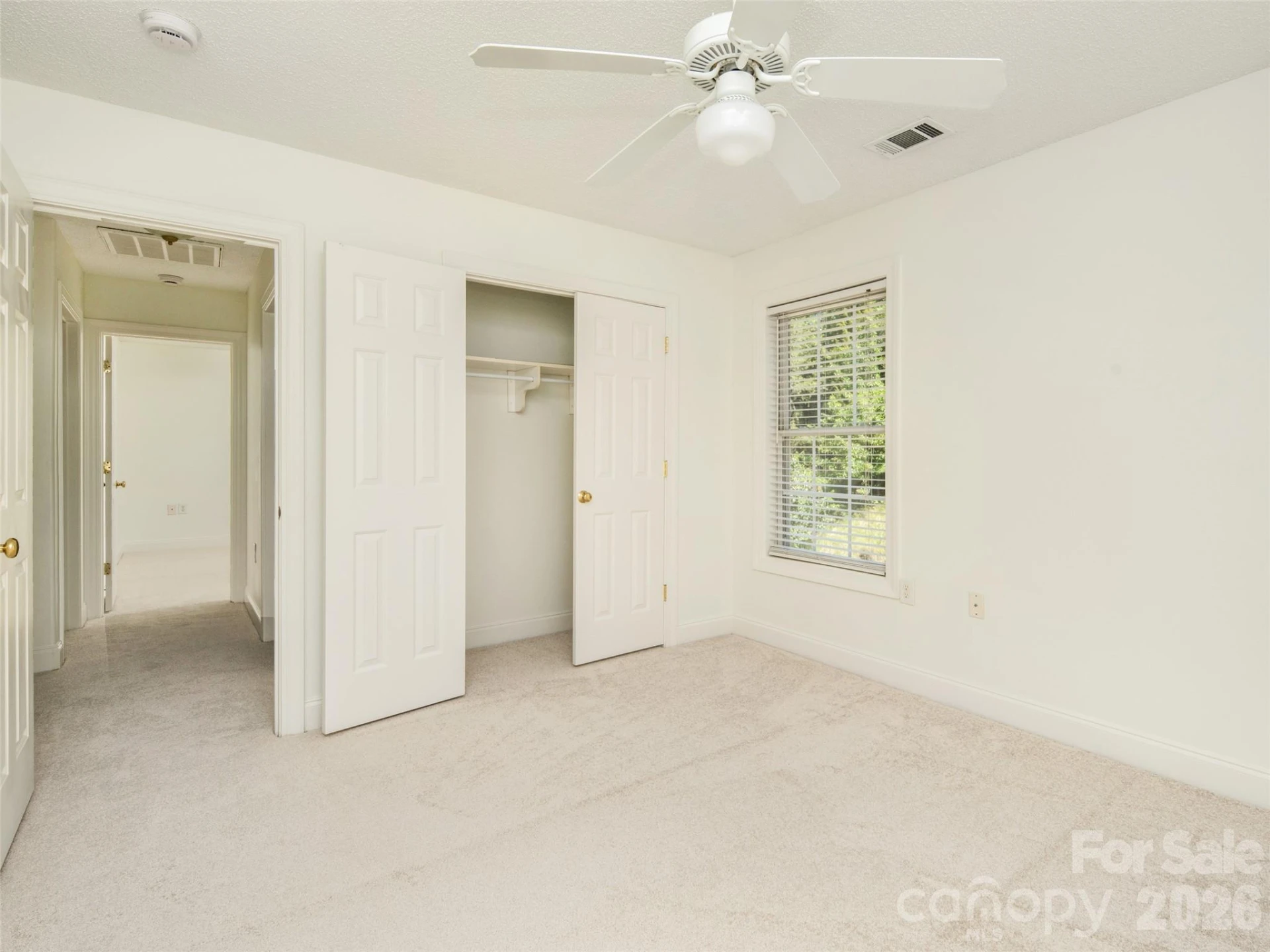 876 Pointe Drive - Photo 15