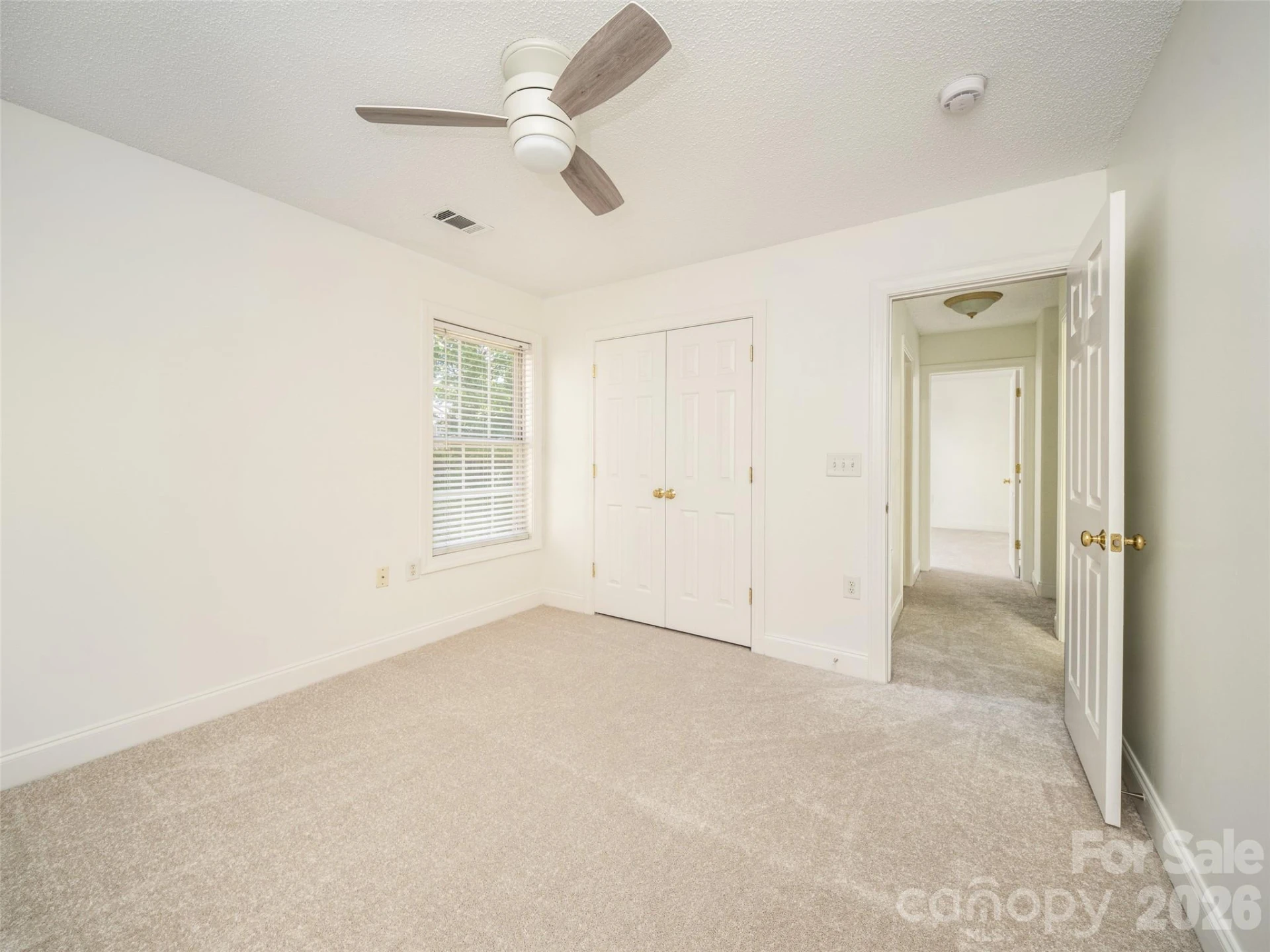 876 Pointe Drive - Photo 19