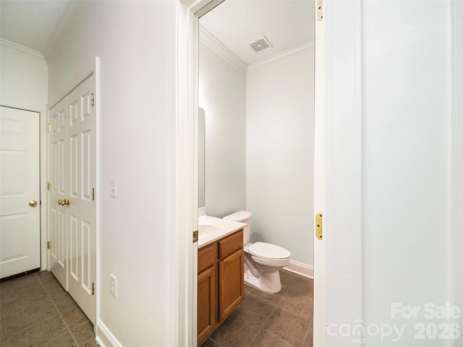 876 Pointe Drive - Photo 20