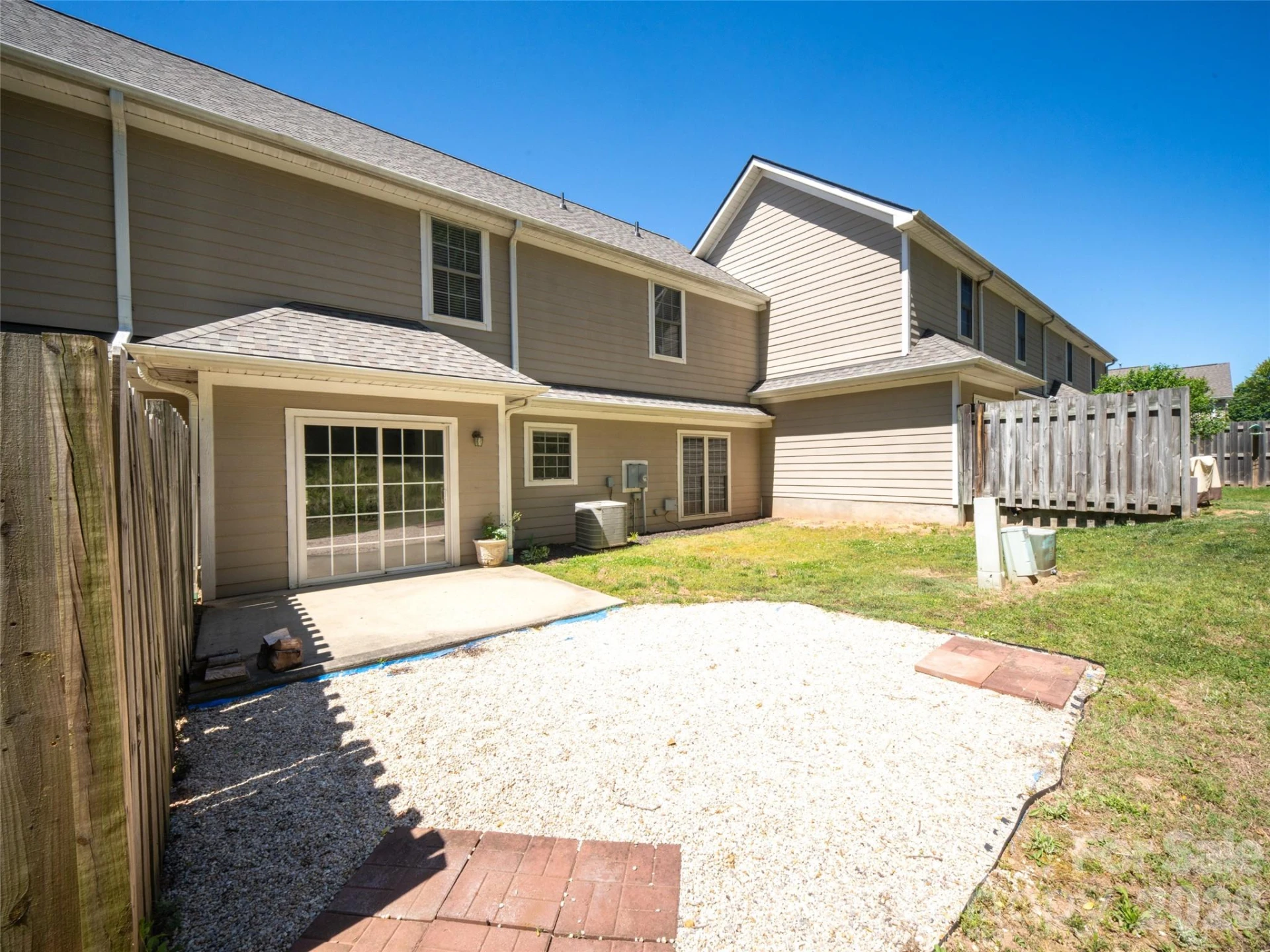 876 Pointe Drive - Photo 23