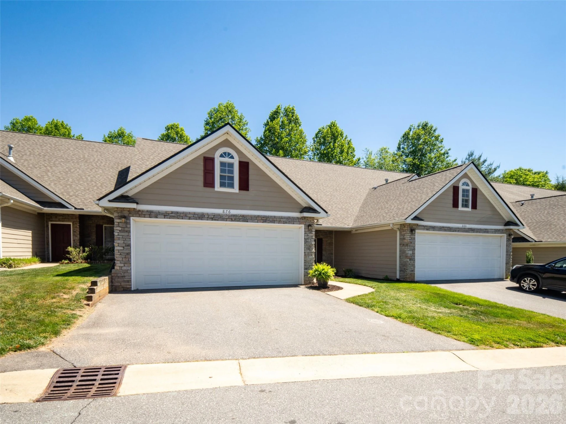 876 Pointe Drive - Photo 27
