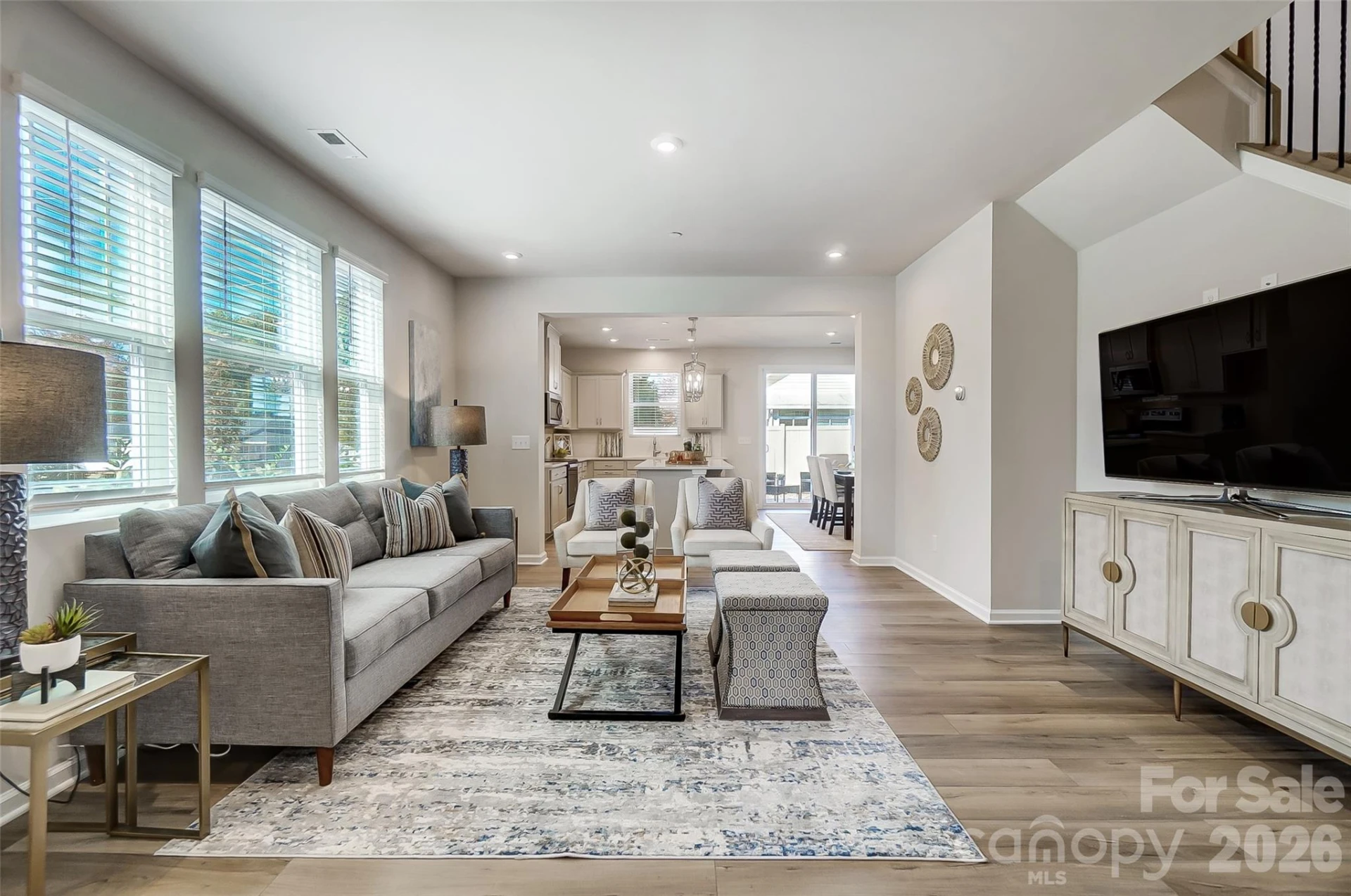 2555 Hedgecliff Road