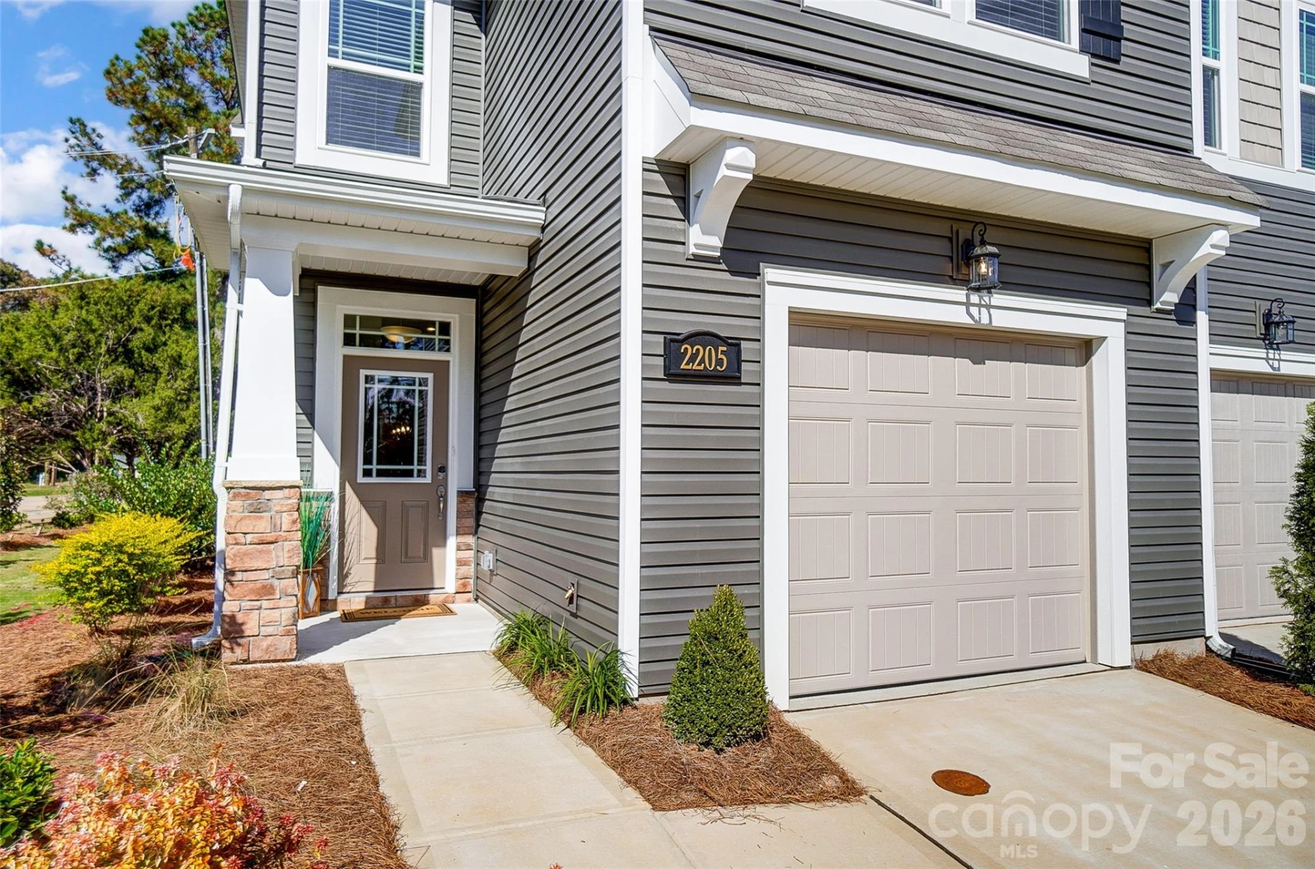 2555 Hedgecliff Road - Photo 3
