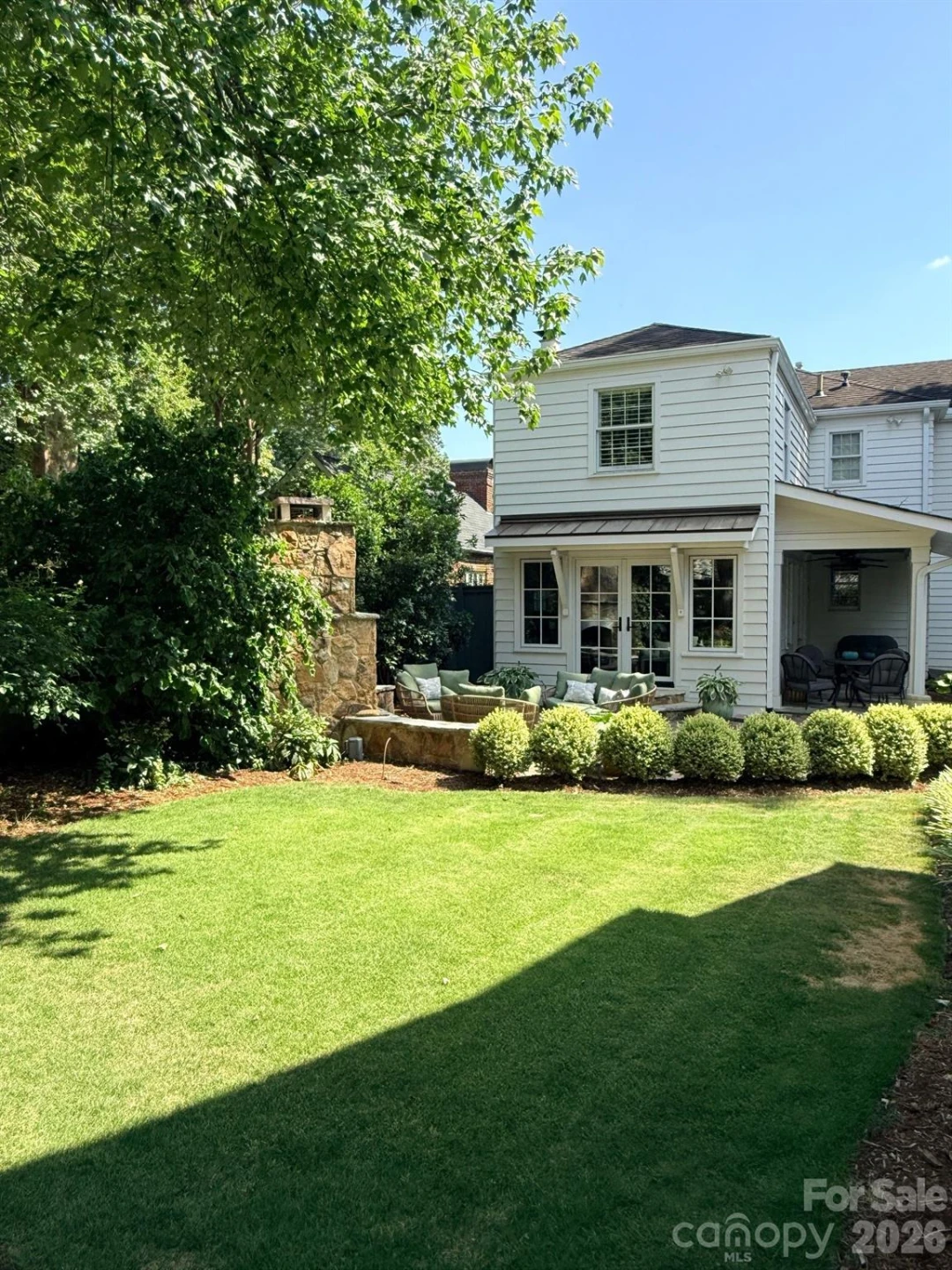 1951 Sterling Road - Photo 3