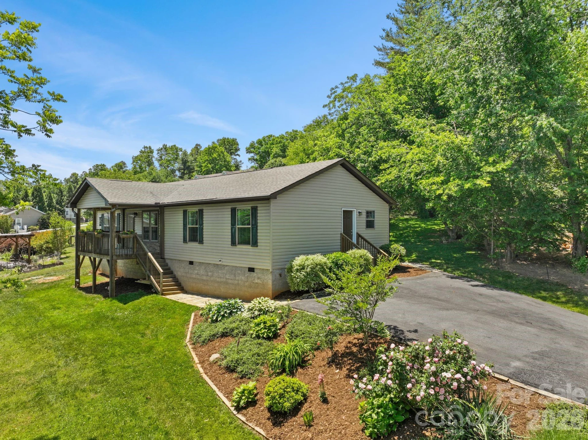 40 New Elijah Way - Photo 2