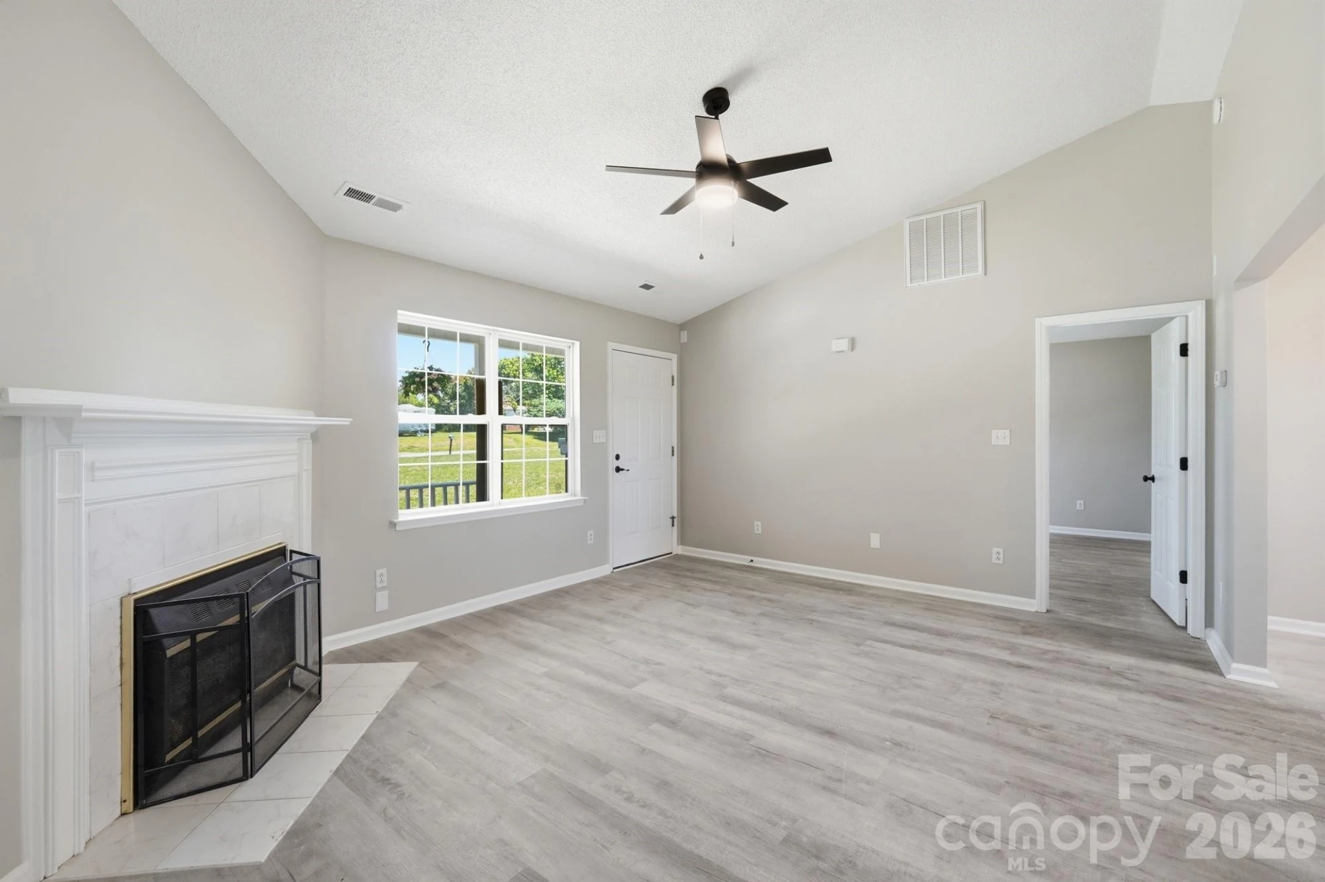 5011 Willow Run Drive - Photo 3