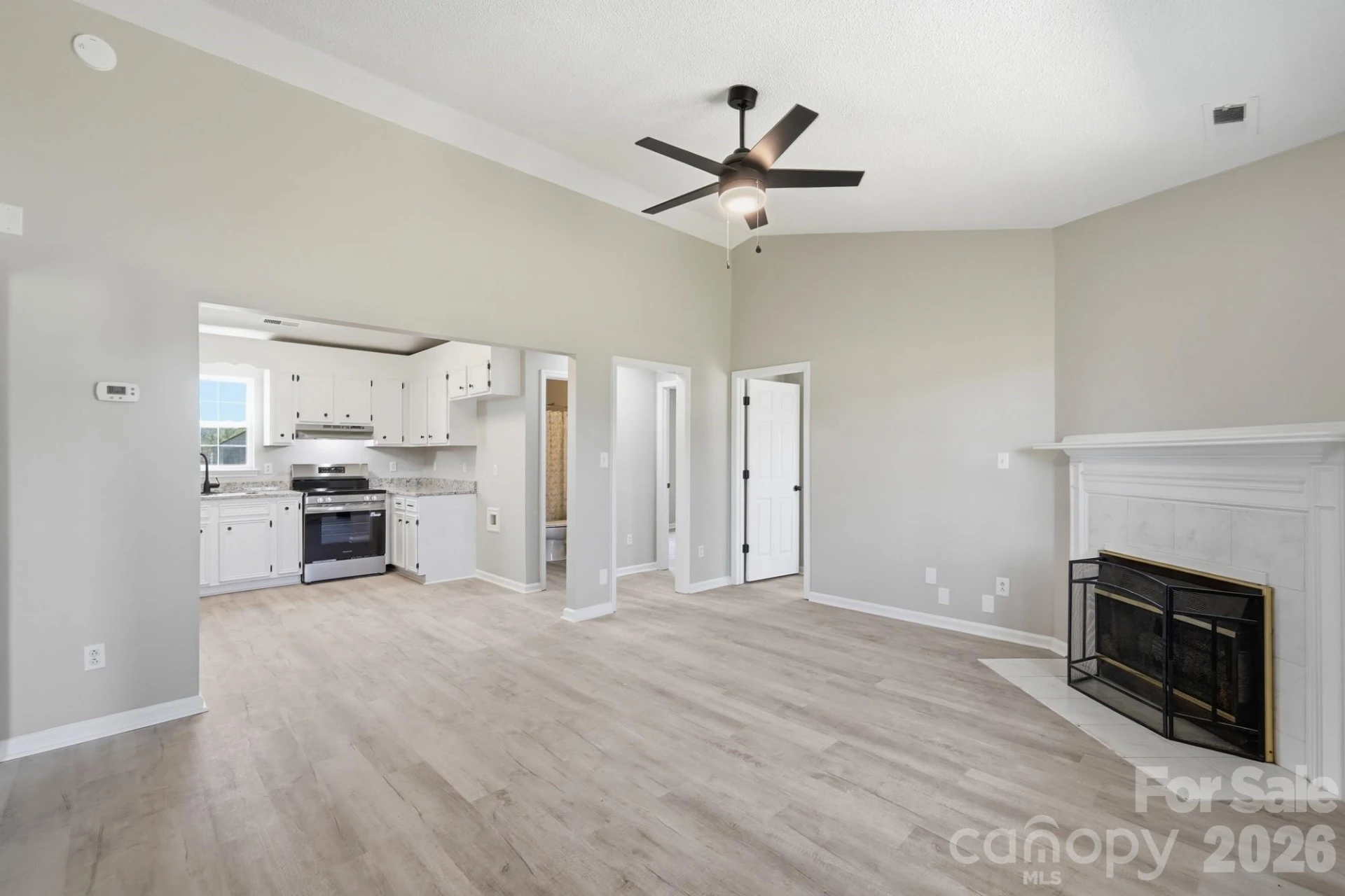 5011 Willow Run Drive - Photo 4