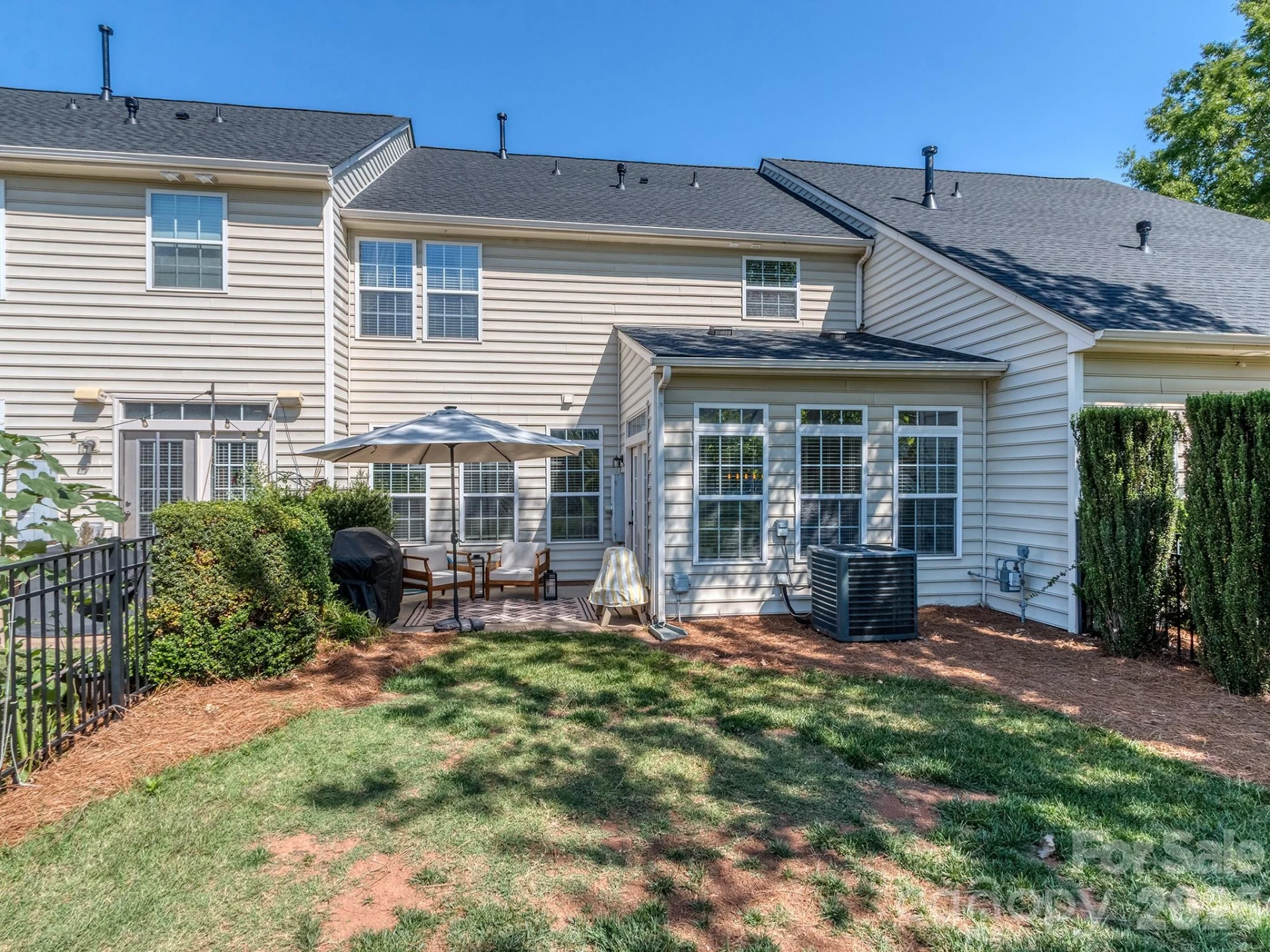6535 Central Pacific Avenue - Photo 21