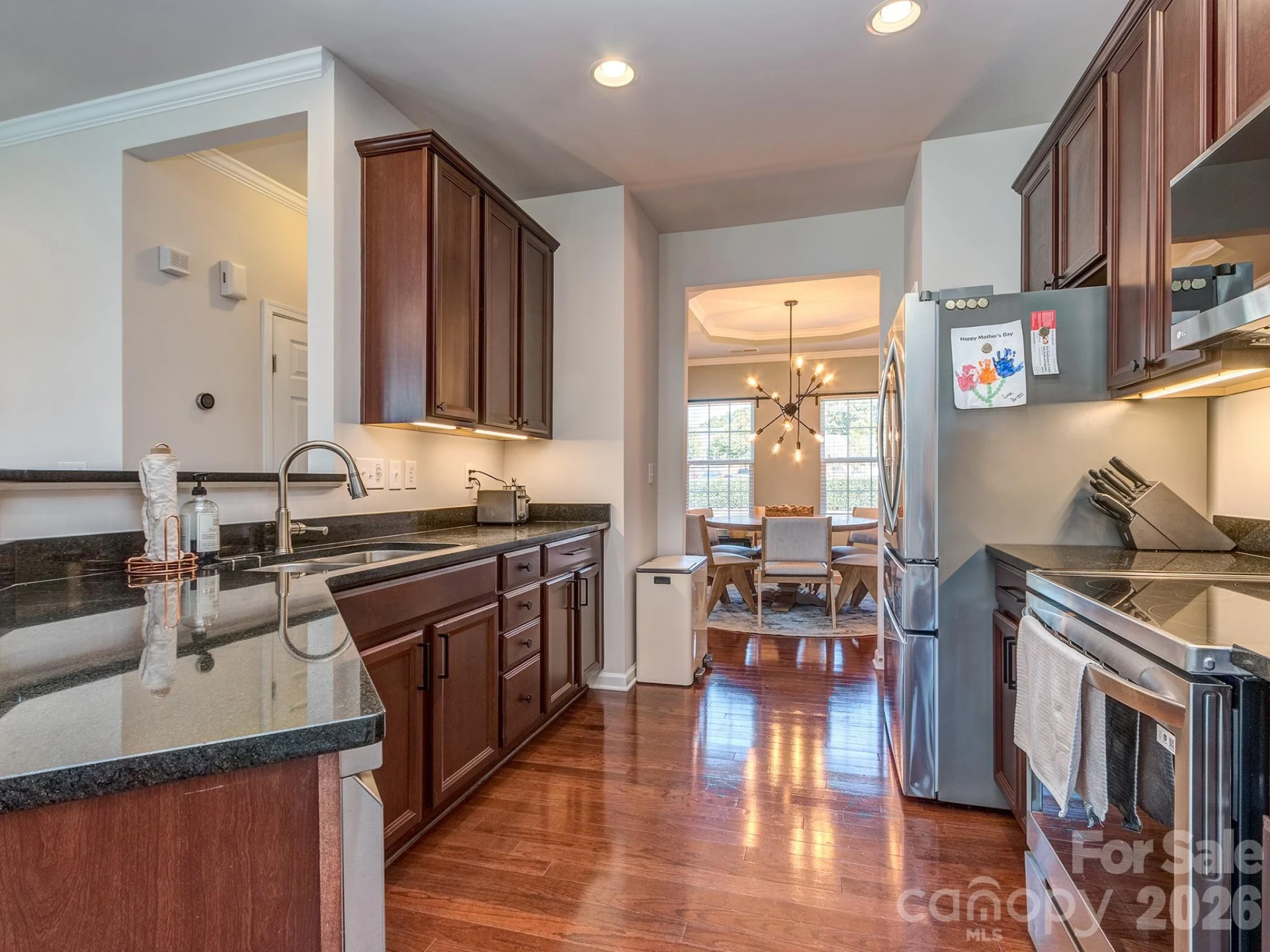 6535 Central Pacific Avenue - Photo 5