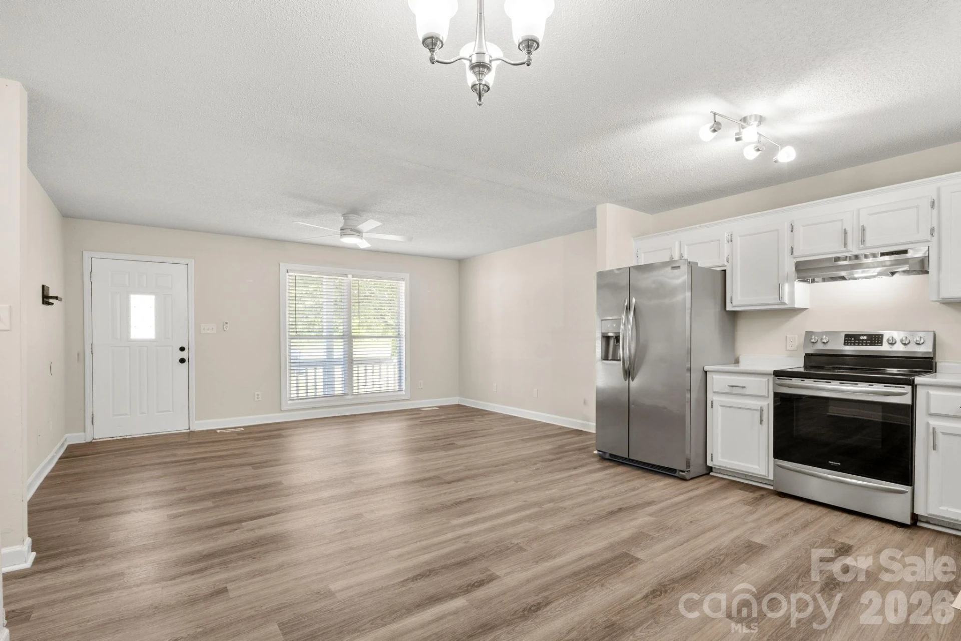1502 Main Street - Photo 7