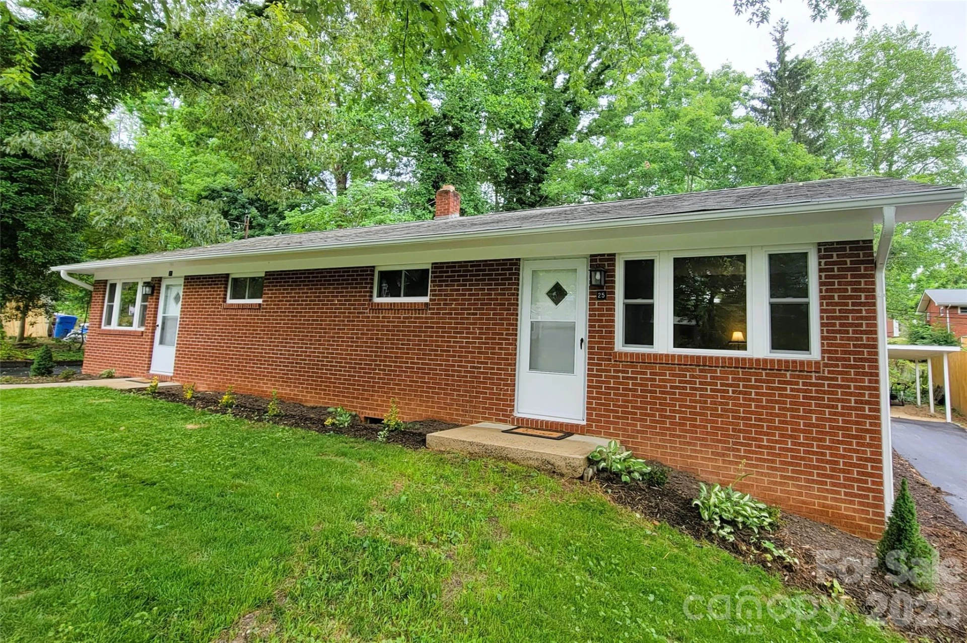 25 Browndale Road - Photo 2