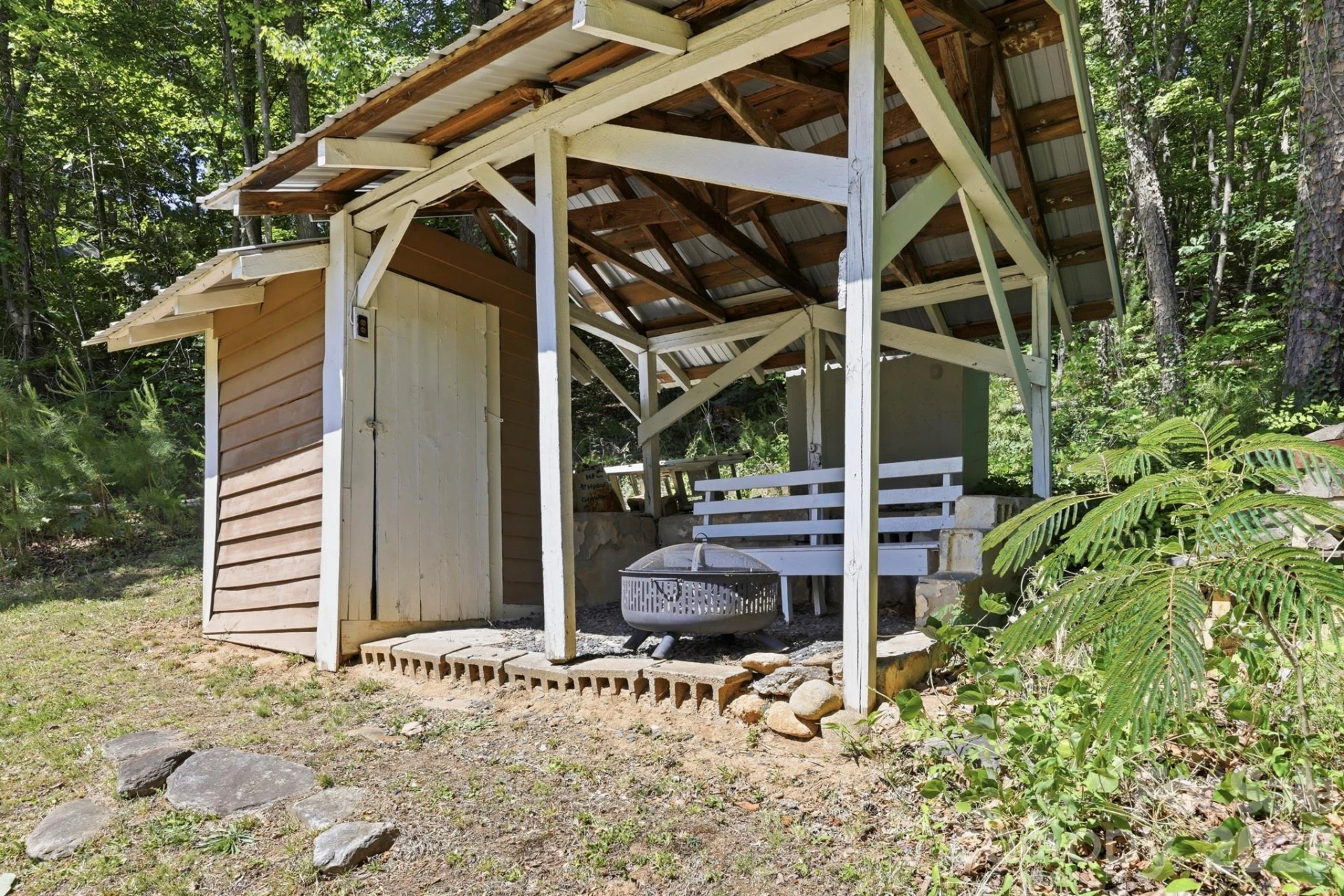 102 Jack London Road - Photo 5