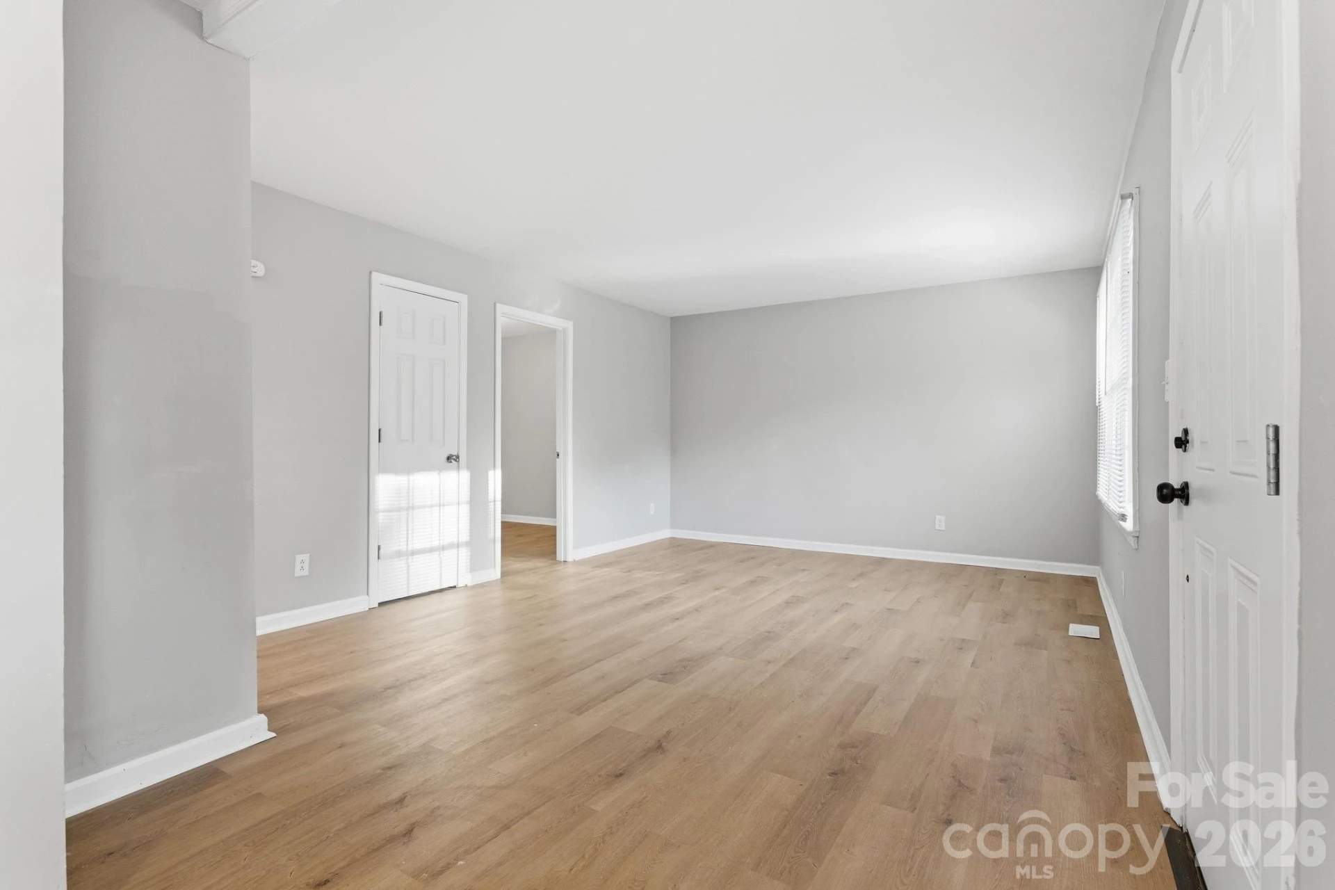 364 Leafmore Drive - Photo 2