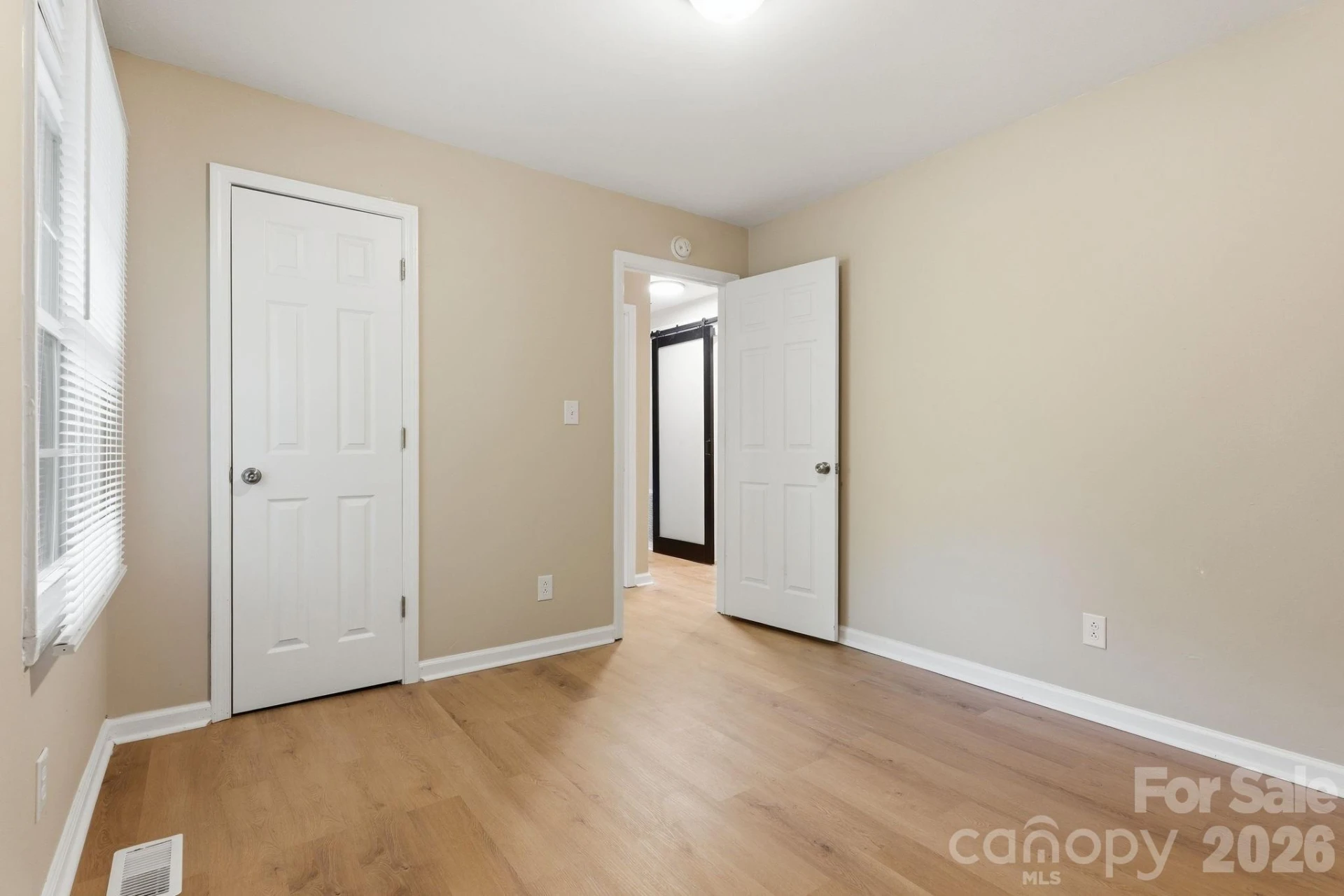 364 Leafmore Drive - Photo 18