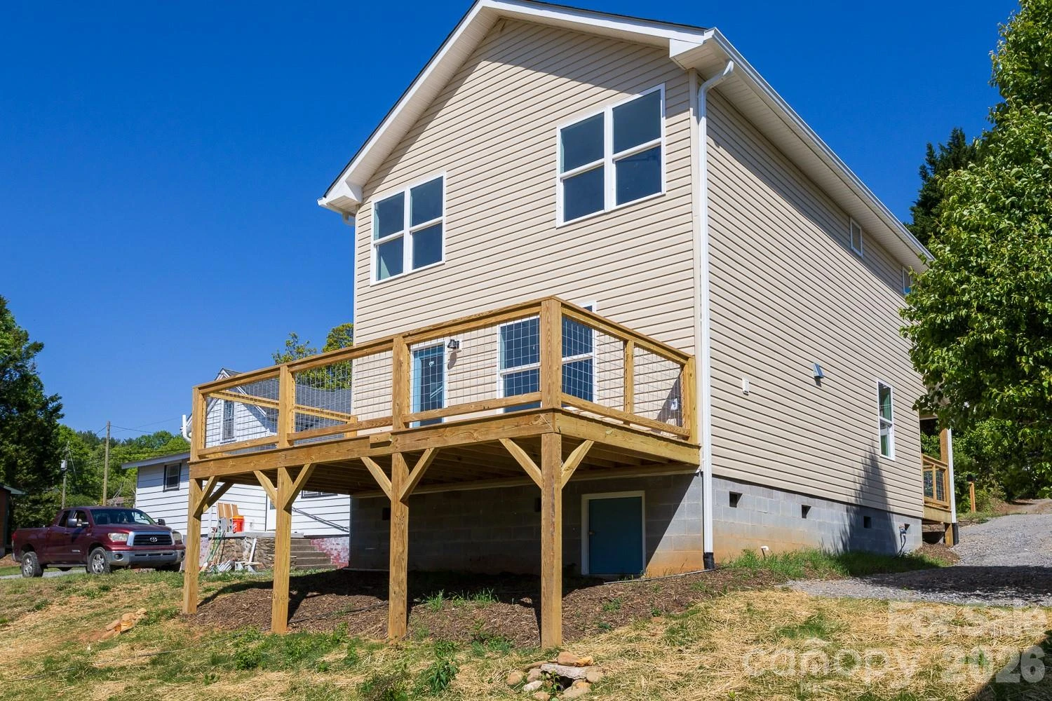 46 Vance Avenue - Photo 2