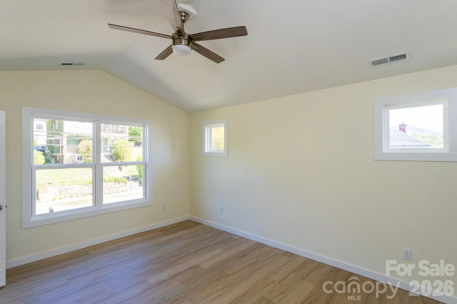 46 Vance Avenue - Photo 11