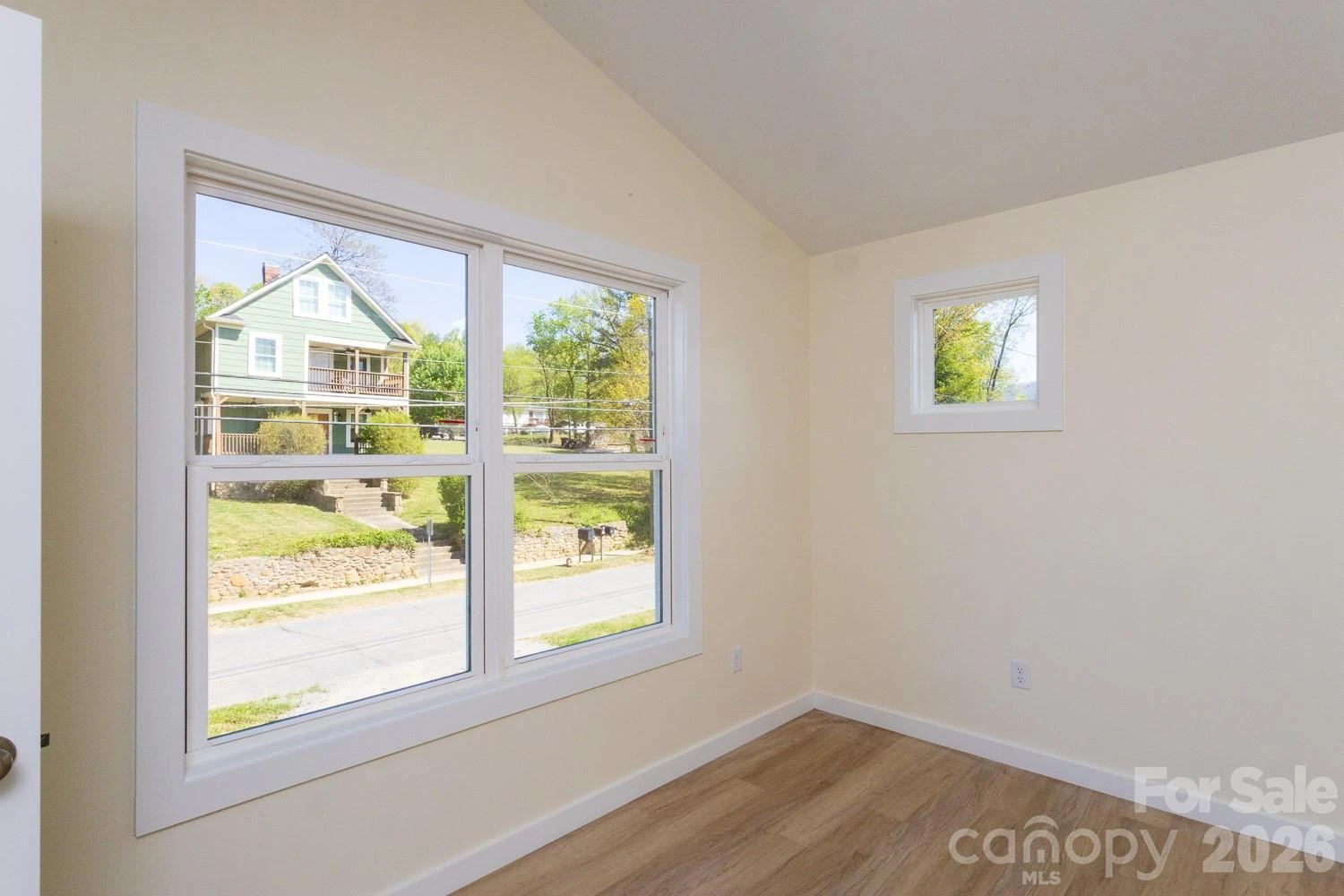 46 Vance Avenue - Photo 8