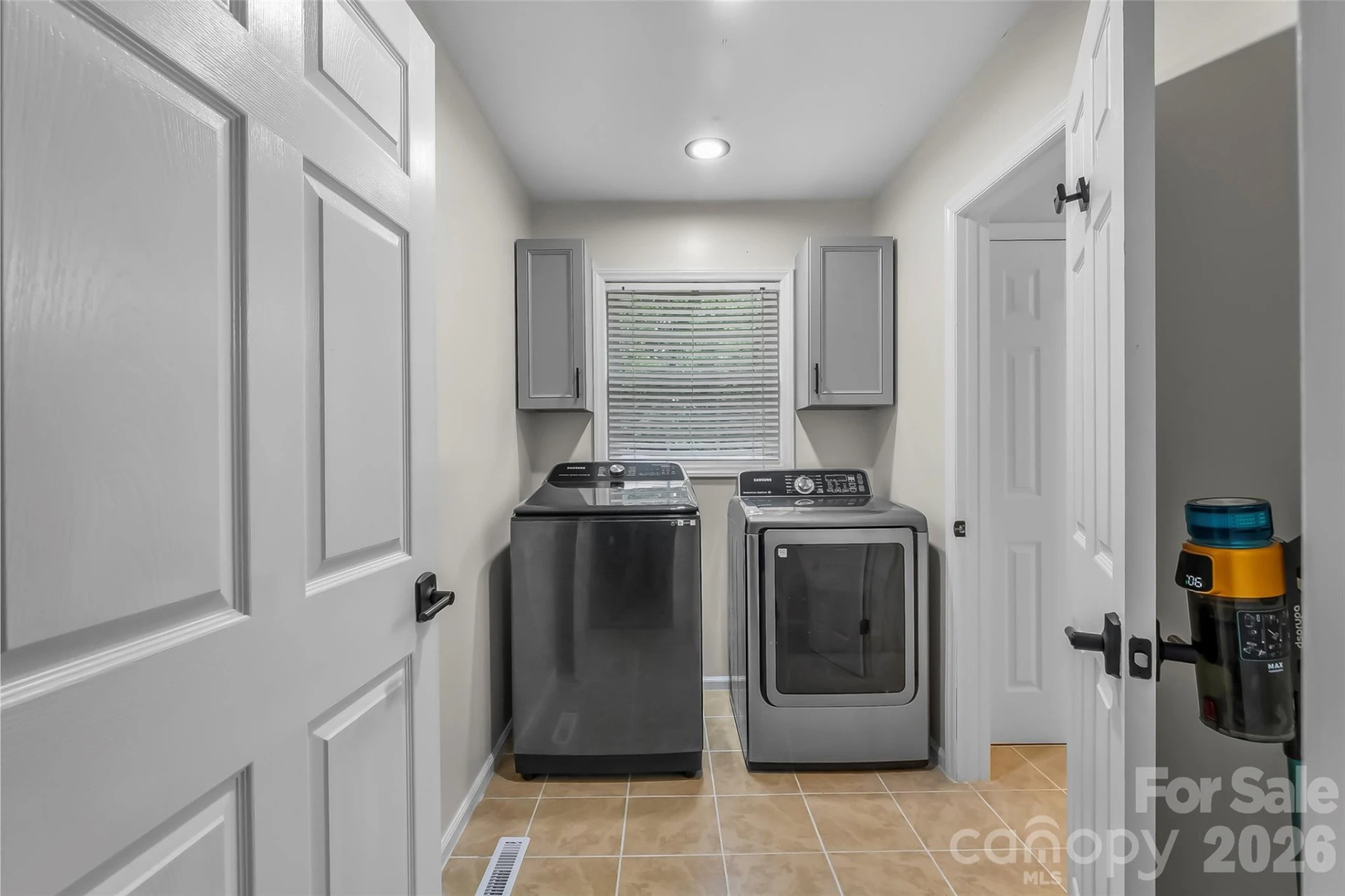 570 Pleasant View Drive - Photo 16
