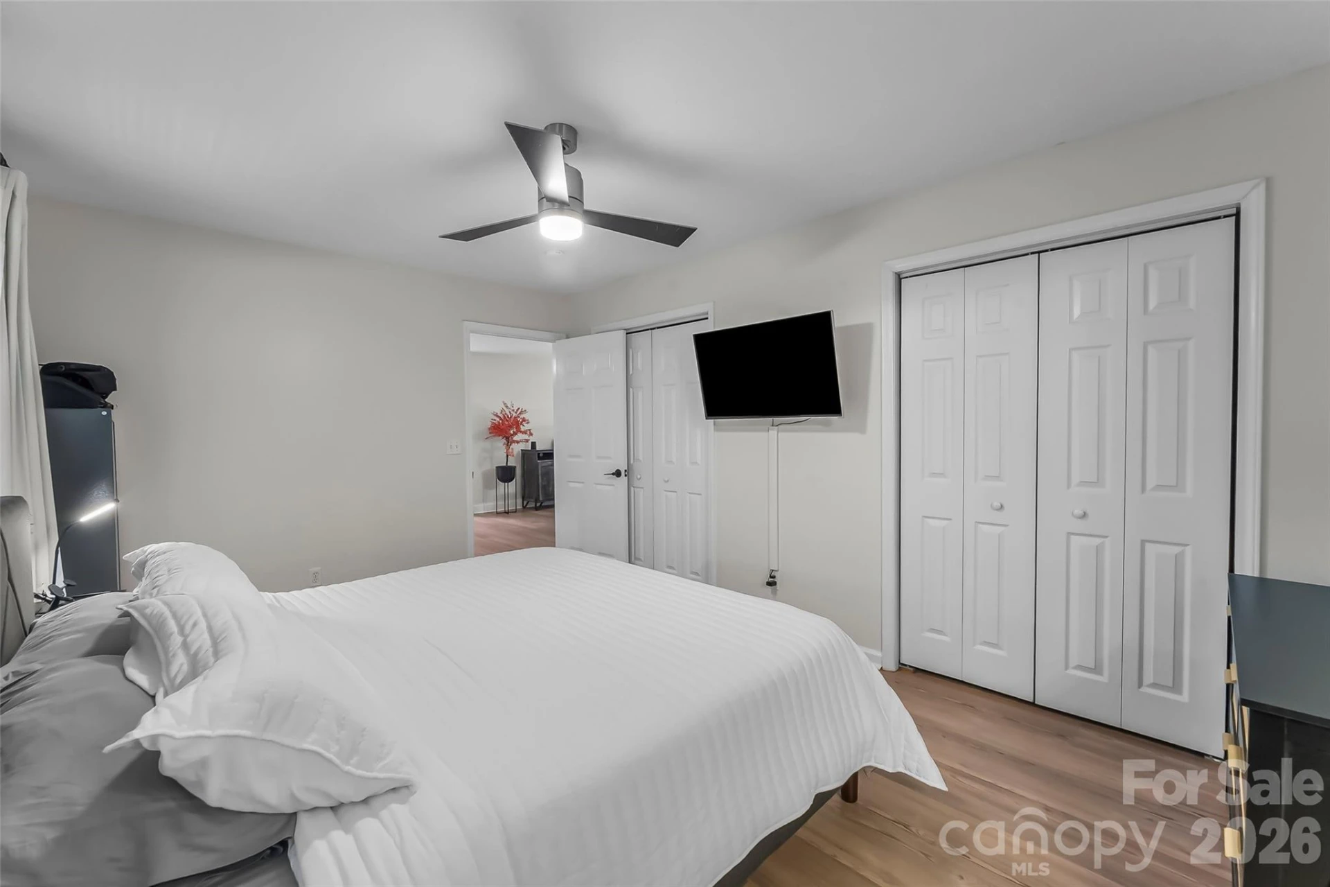 570 Pleasant View Drive - Photo 19