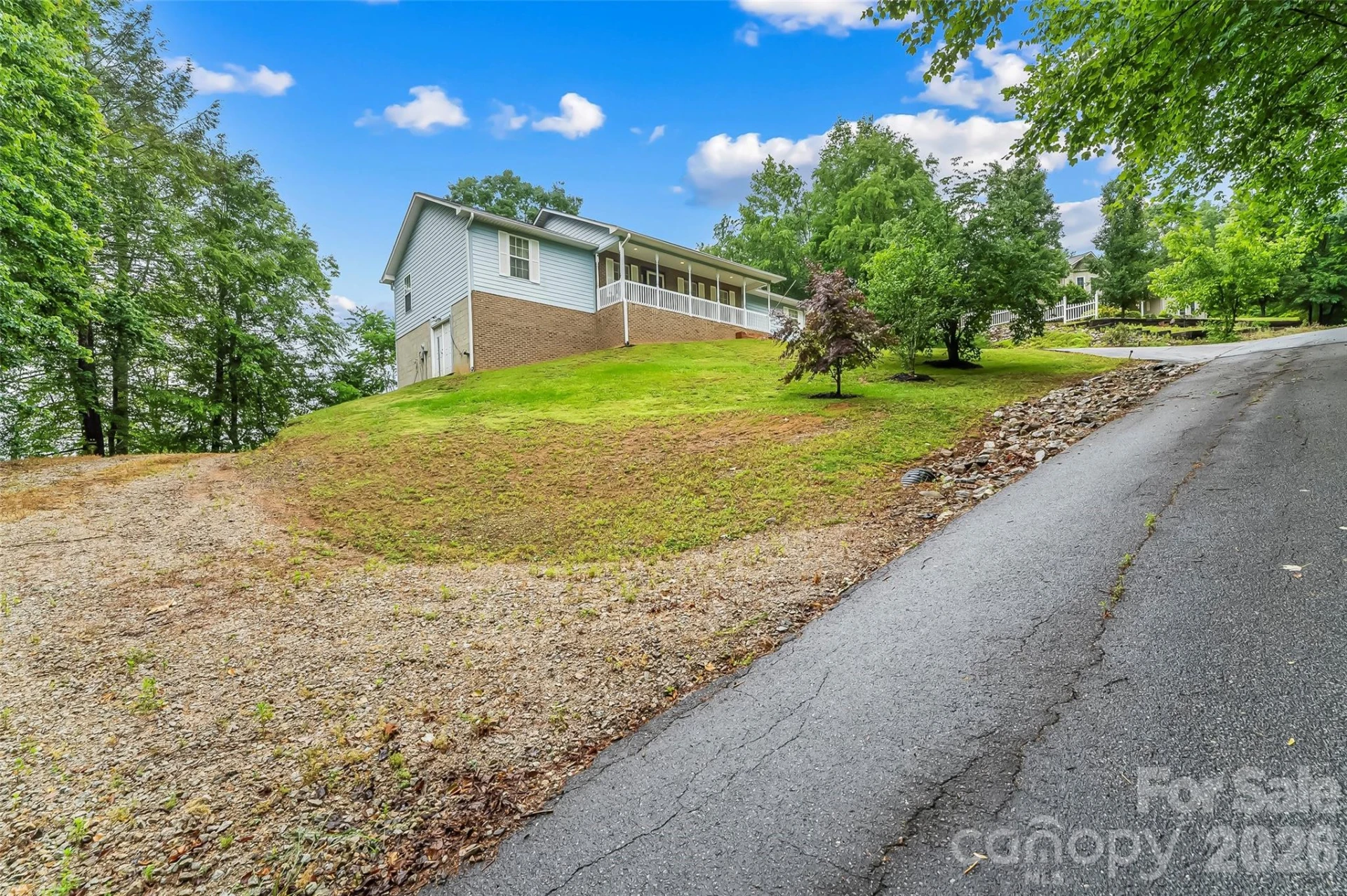 570 Pleasant View Drive - Photo 31
