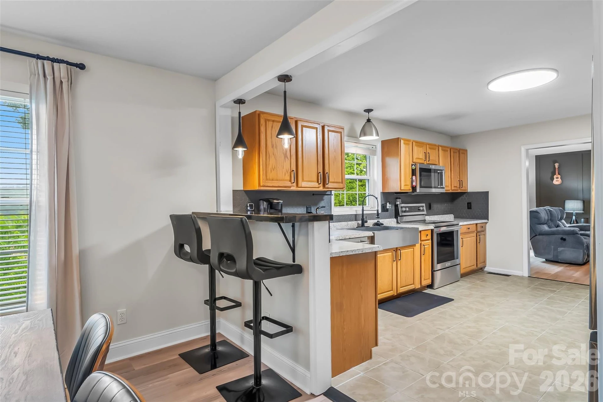 570 Pleasant View Drive - Photo 9