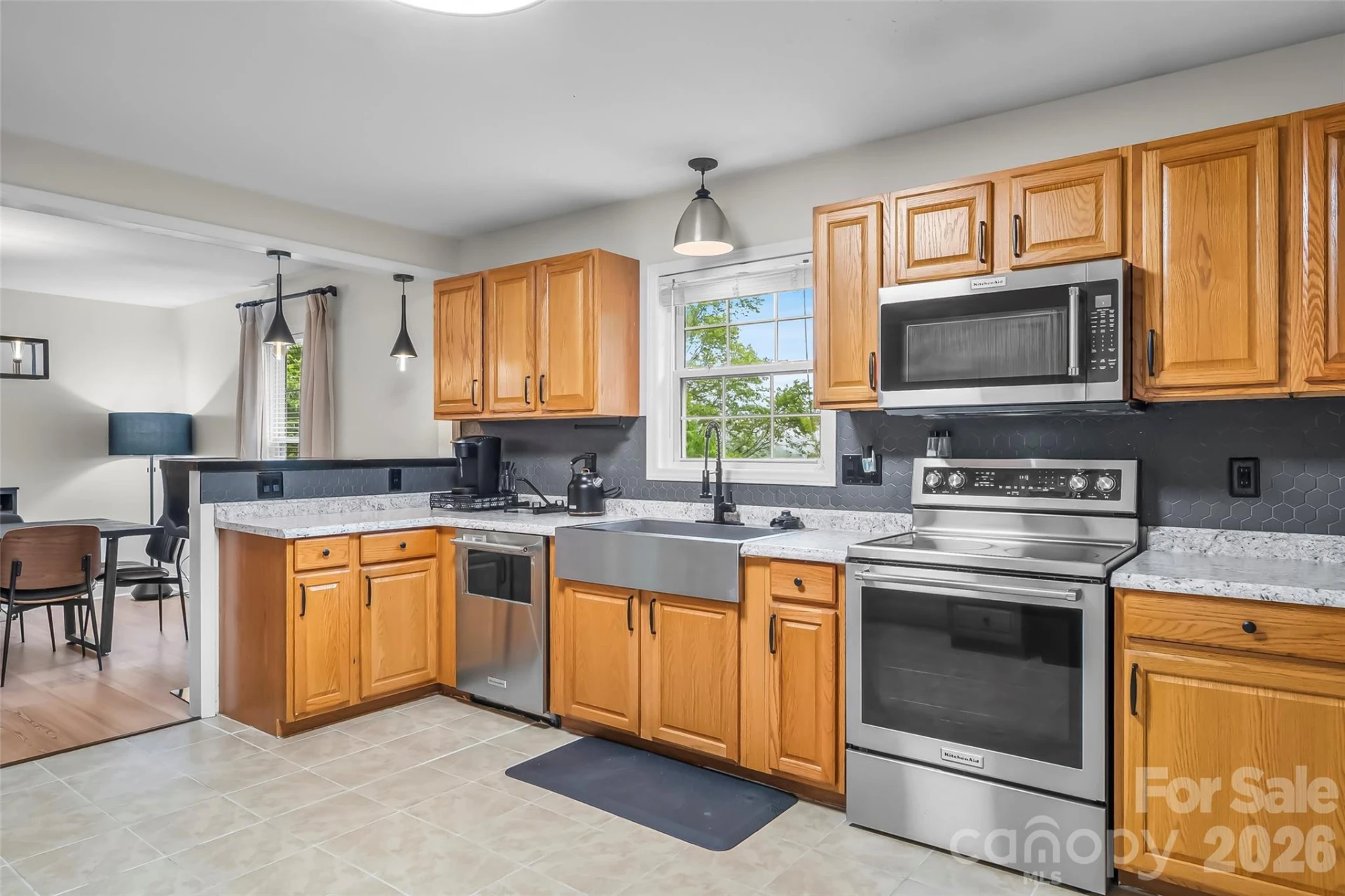 570 Pleasant View Drive - Photo 10