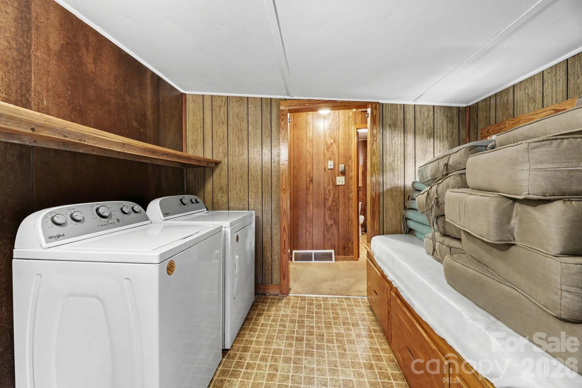 1589 Warf Road - Photo 21