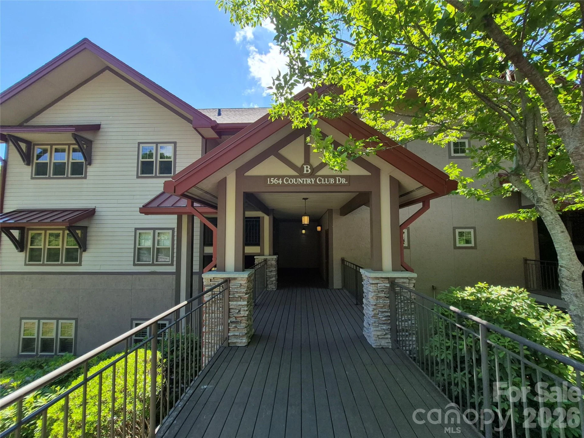 1564 Country Club Drive #301-B