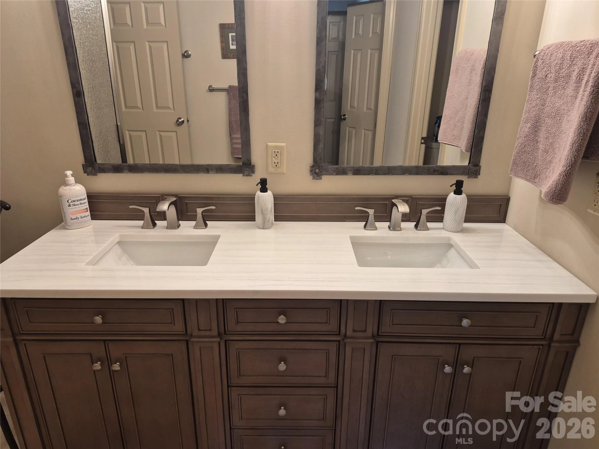 1564 Country Club Drive #301-B - Photo 21