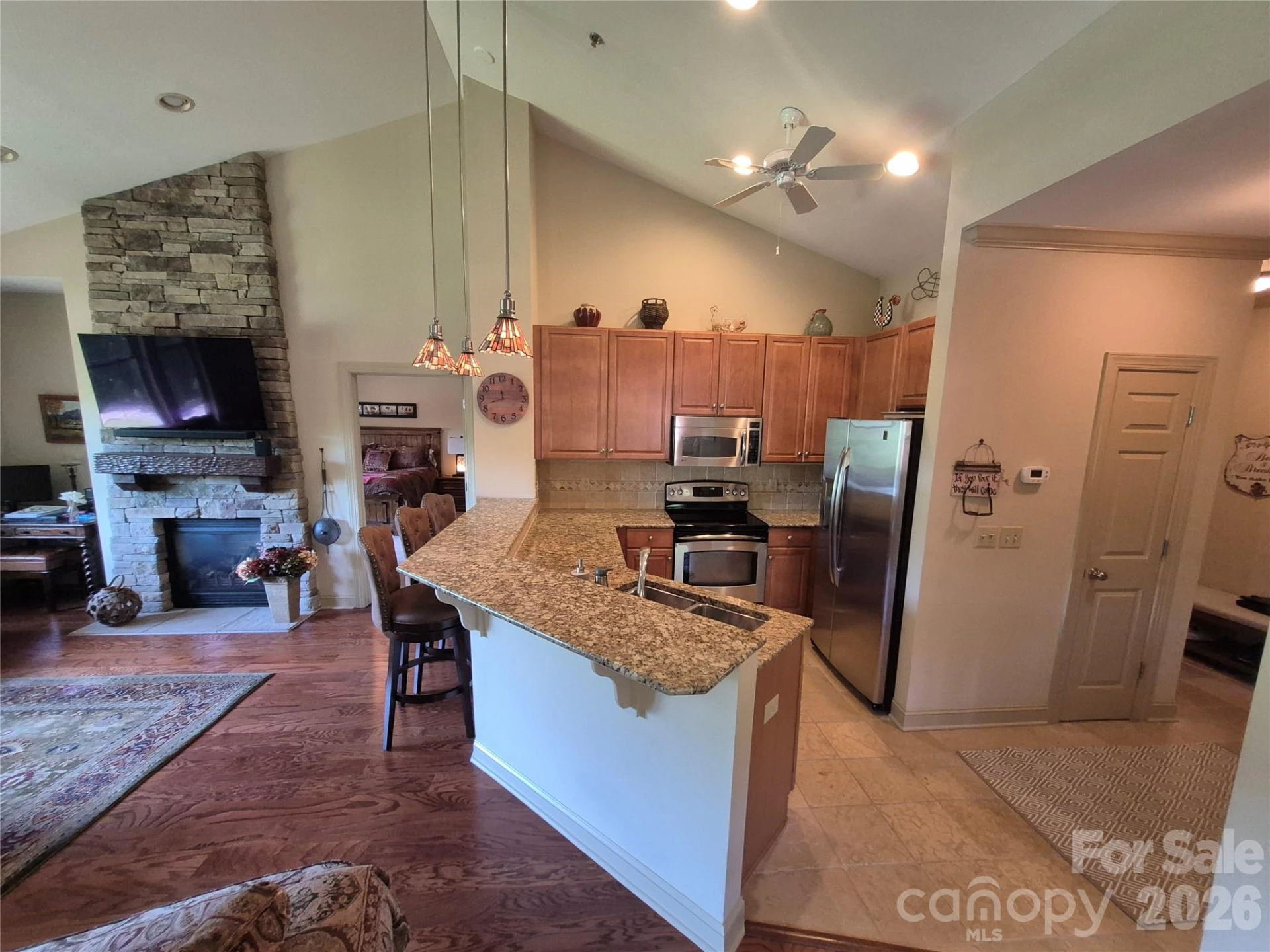1564 Country Club Drive #301-B - Photo 8