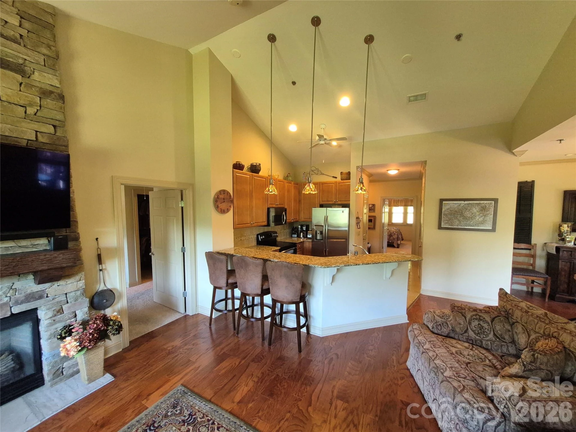1564 Country Club Drive #301-B - Photo 10