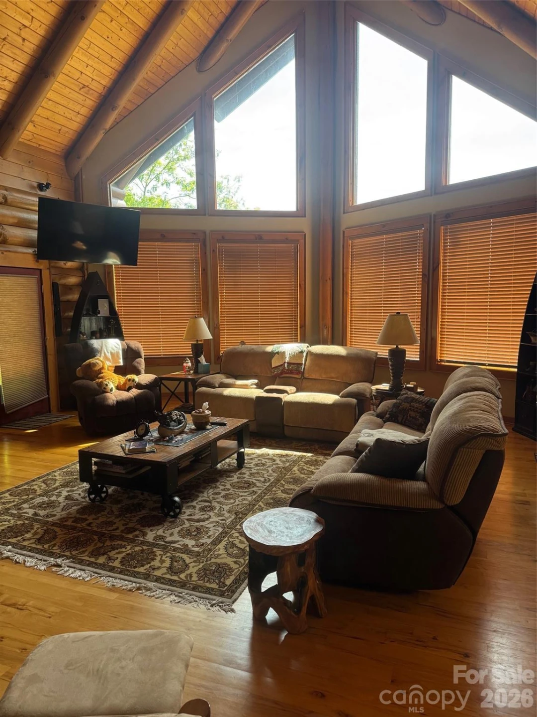 686 Hyacinth Drive - Photo 14