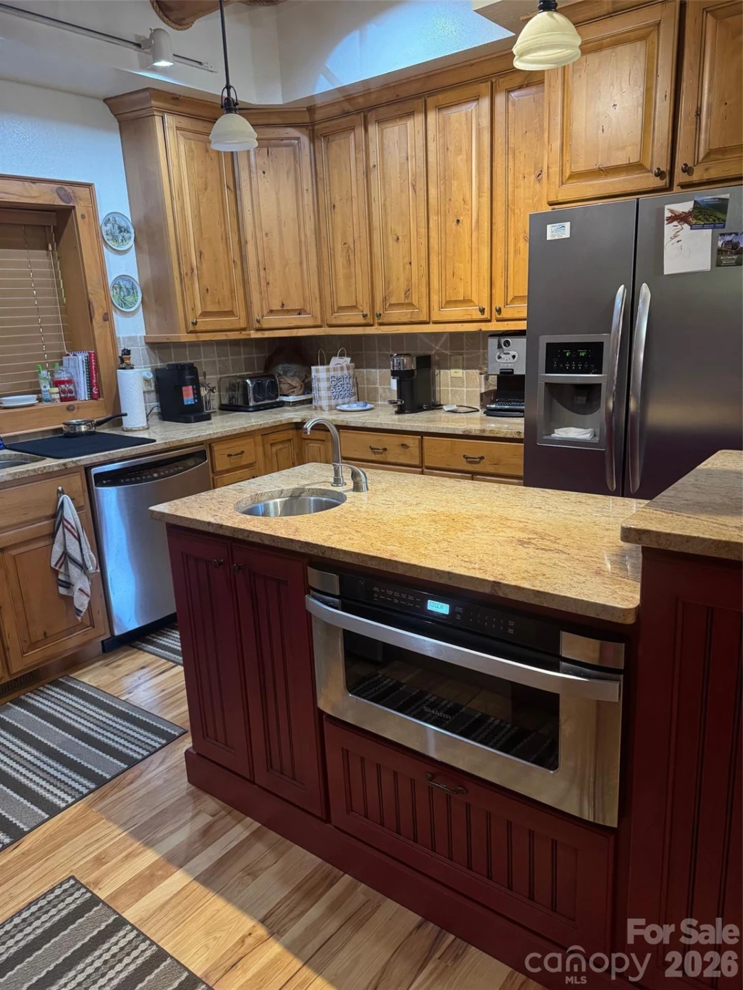 686 Hyacinth Drive - Photo 18