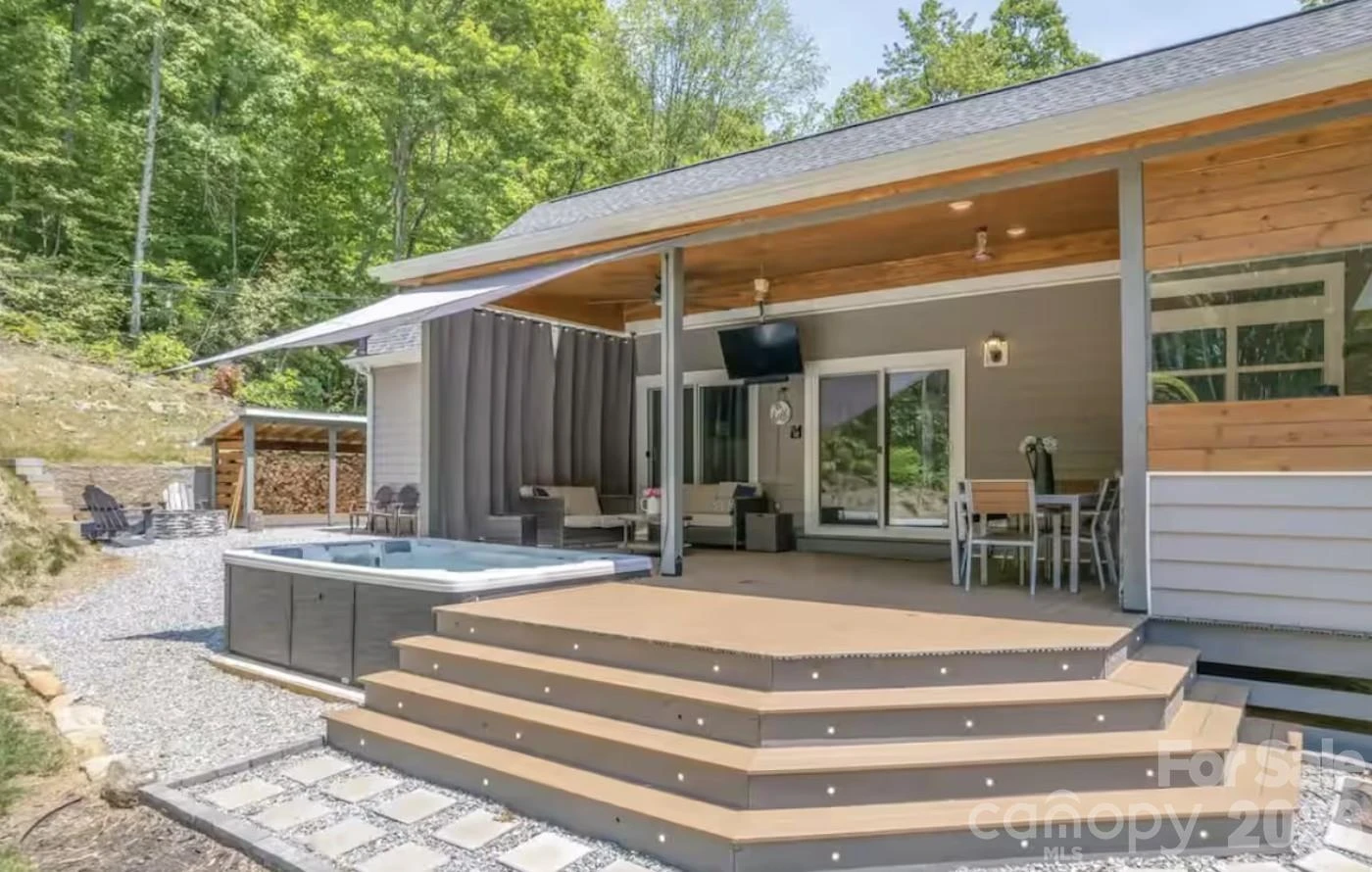 311 Charming Lane - Photo 2
