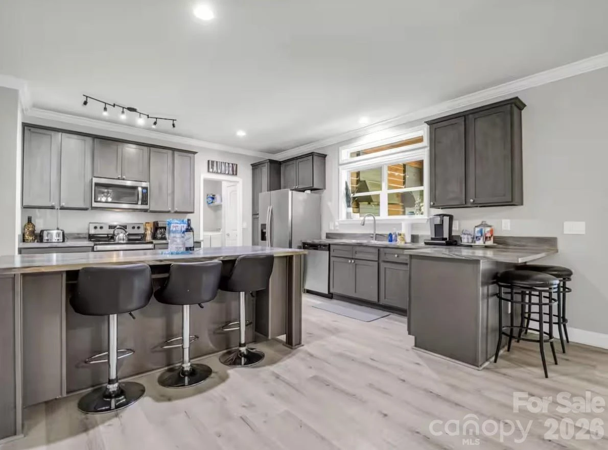 311 Charming Lane - Photo 15