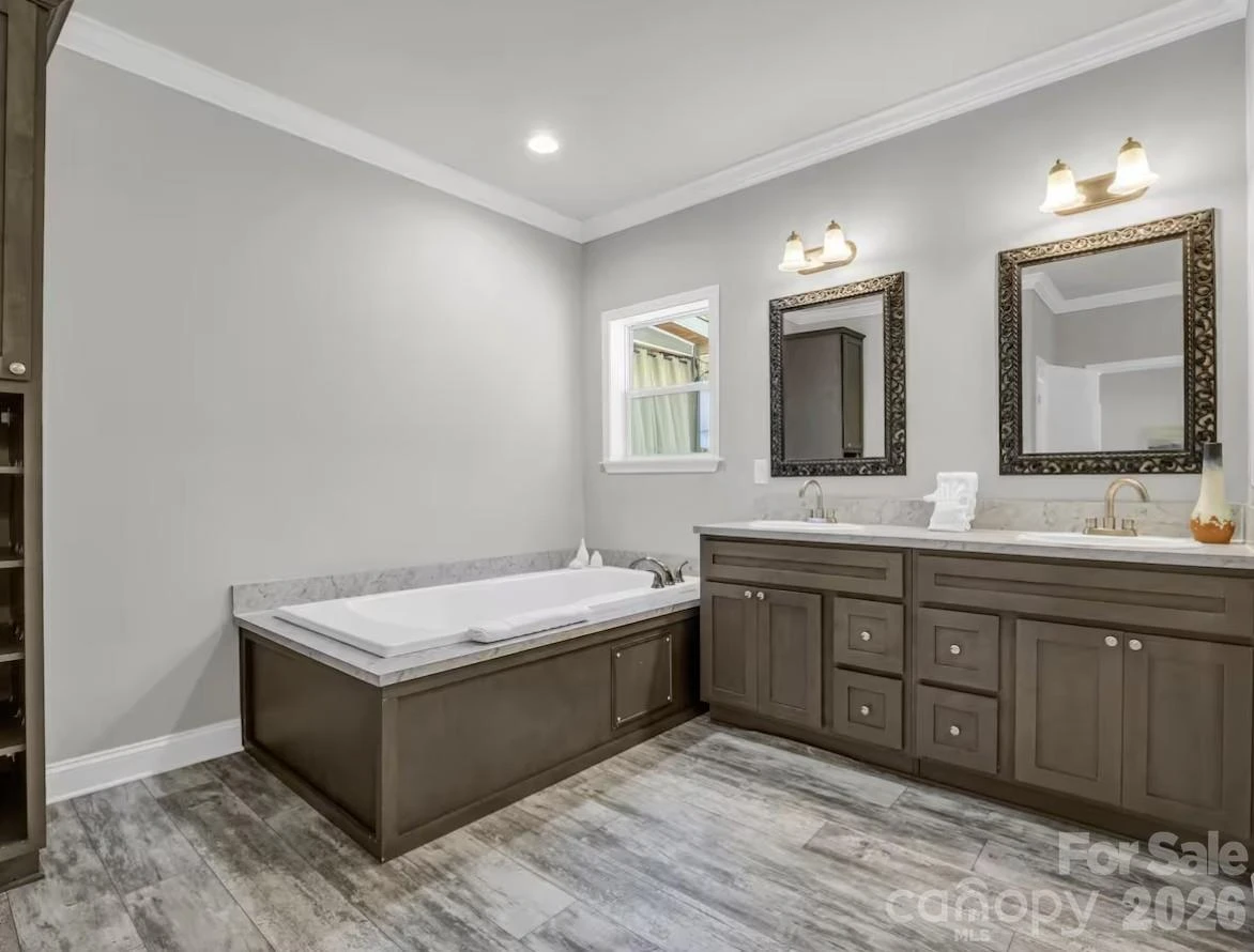 311 Charming Lane - Photo 28