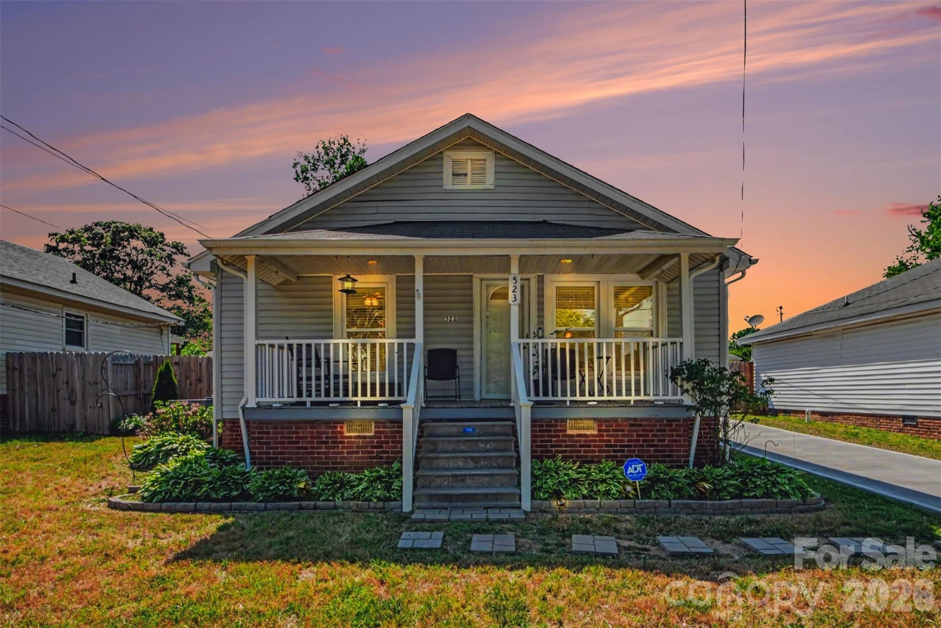 523 Patterson Avenue - Photo 2