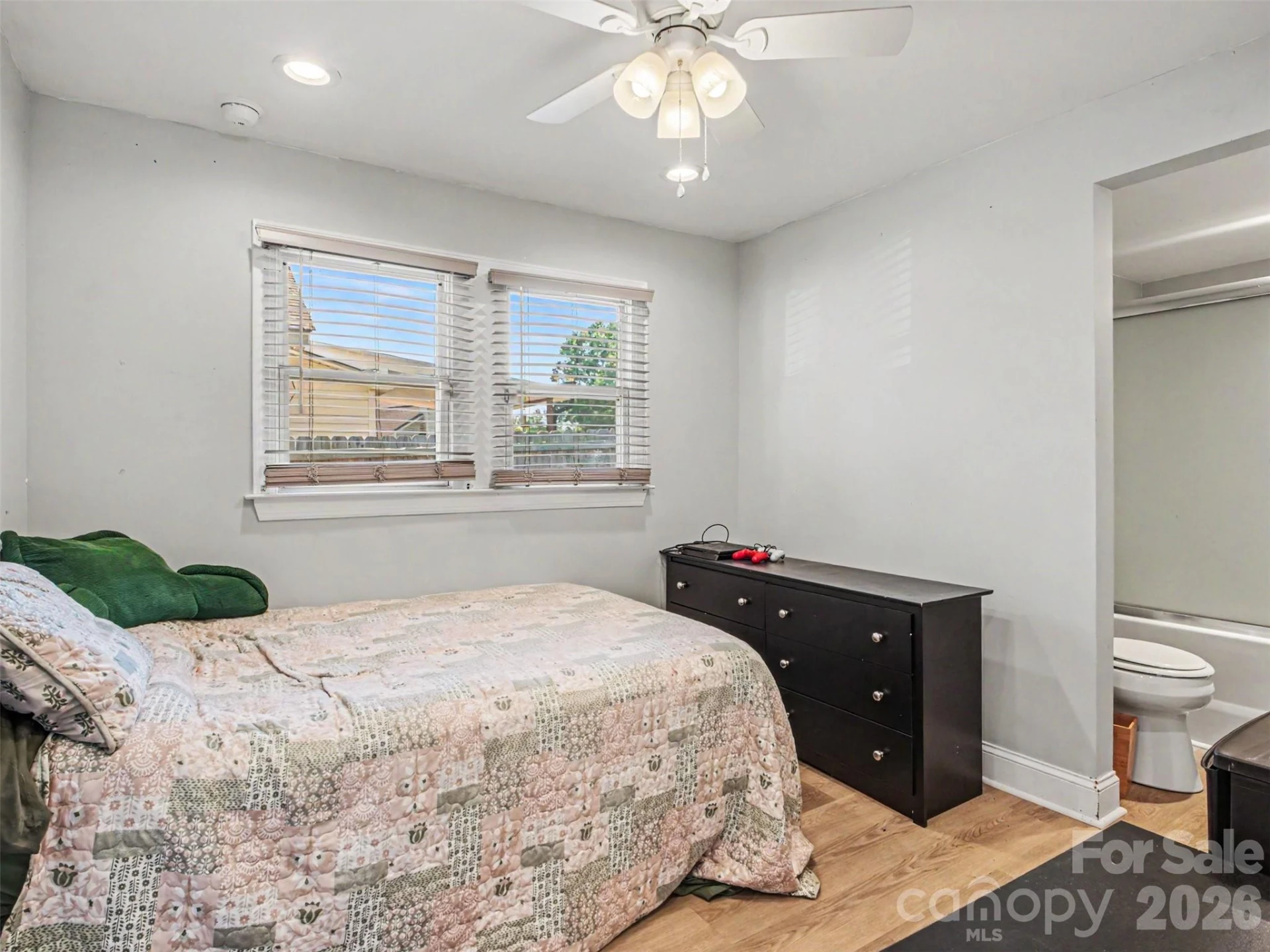 523 Patterson Avenue - Photo 13