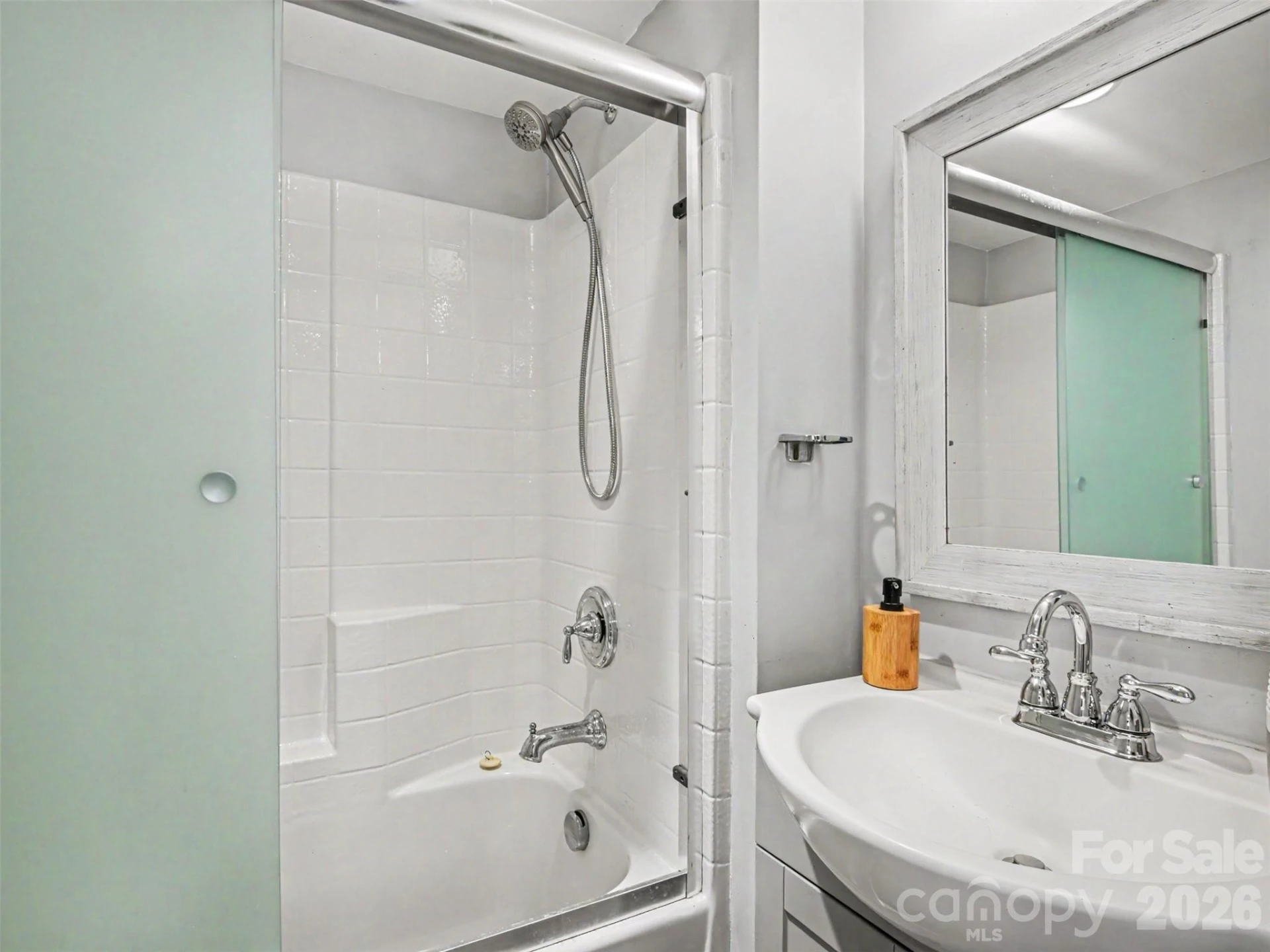 523 Patterson Avenue - Photo 15