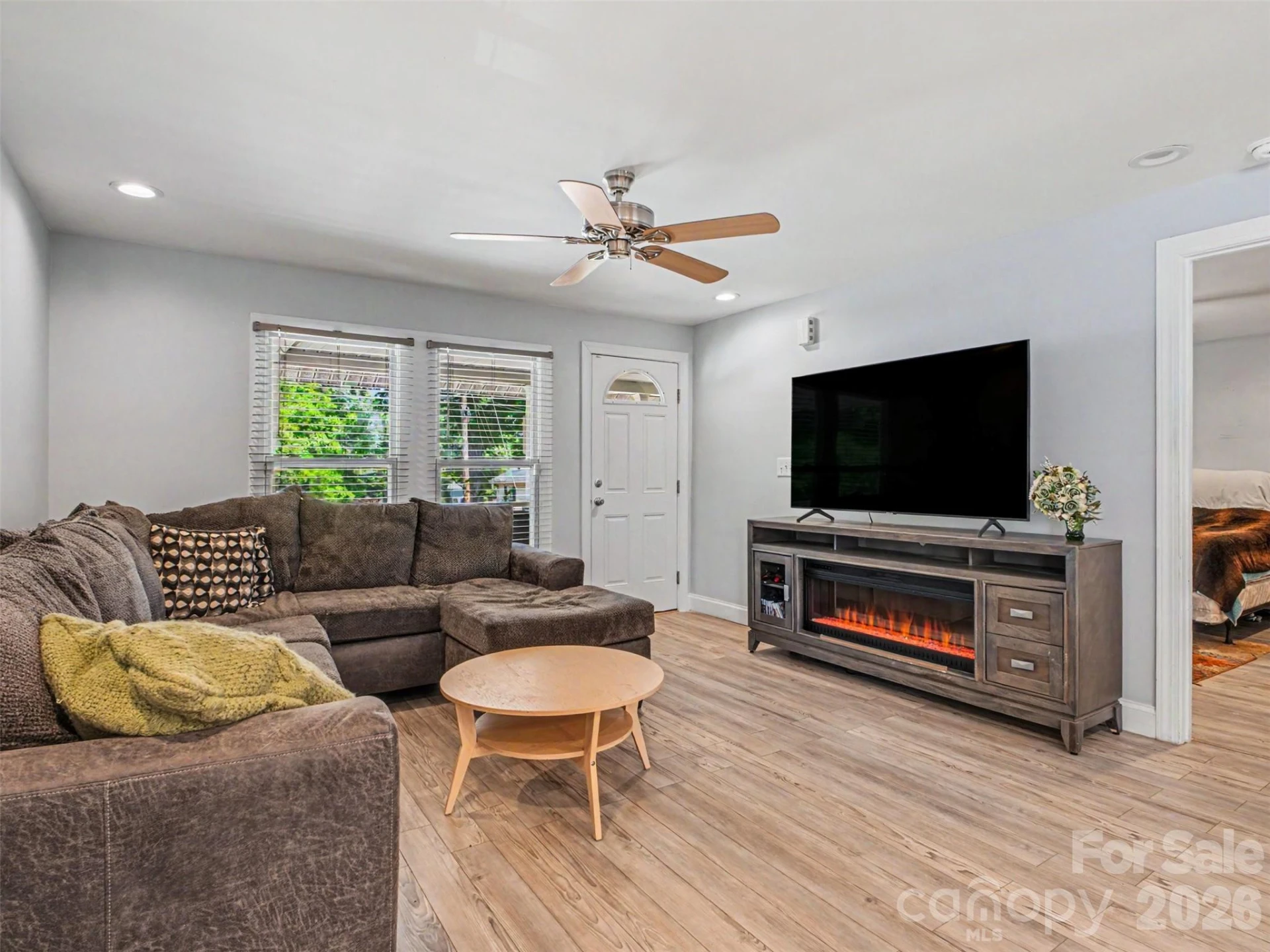 523 Patterson Avenue - Photo 5