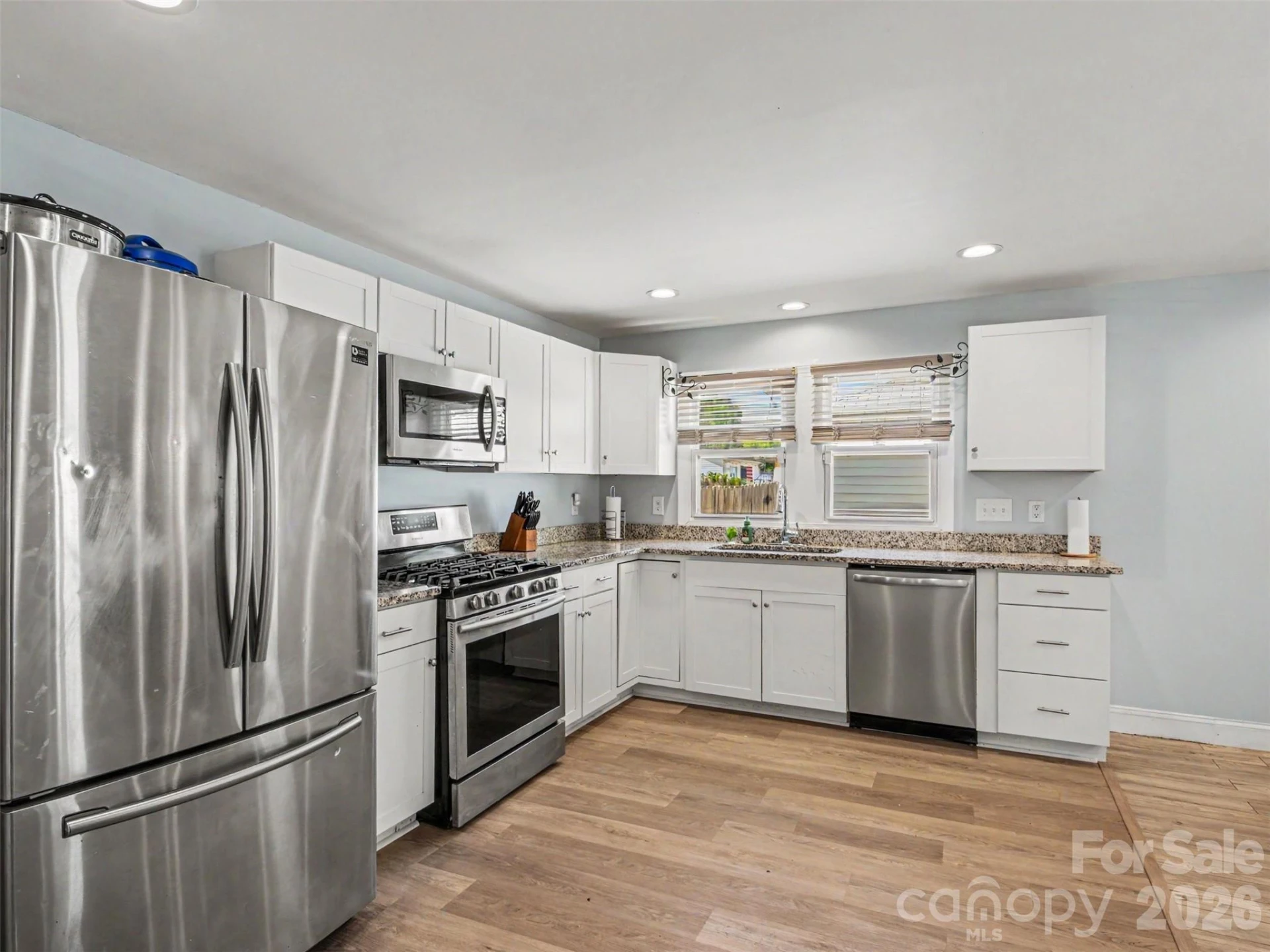 523 Patterson Avenue - Photo 9