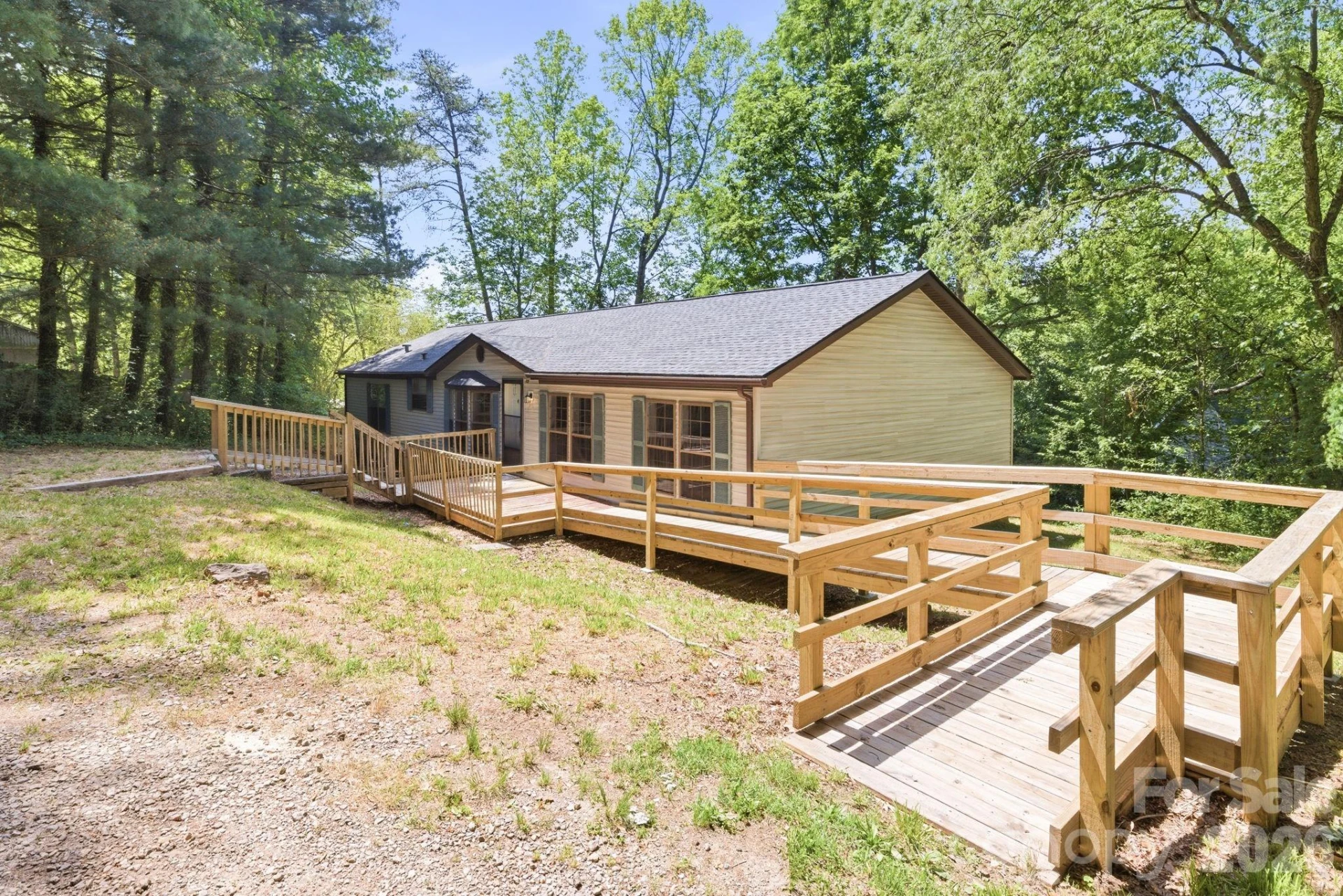 154 Ridgedale Road - Photo 2
