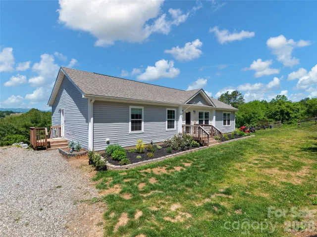 271 Sluder Branch Road, Leicester, NC, 28748