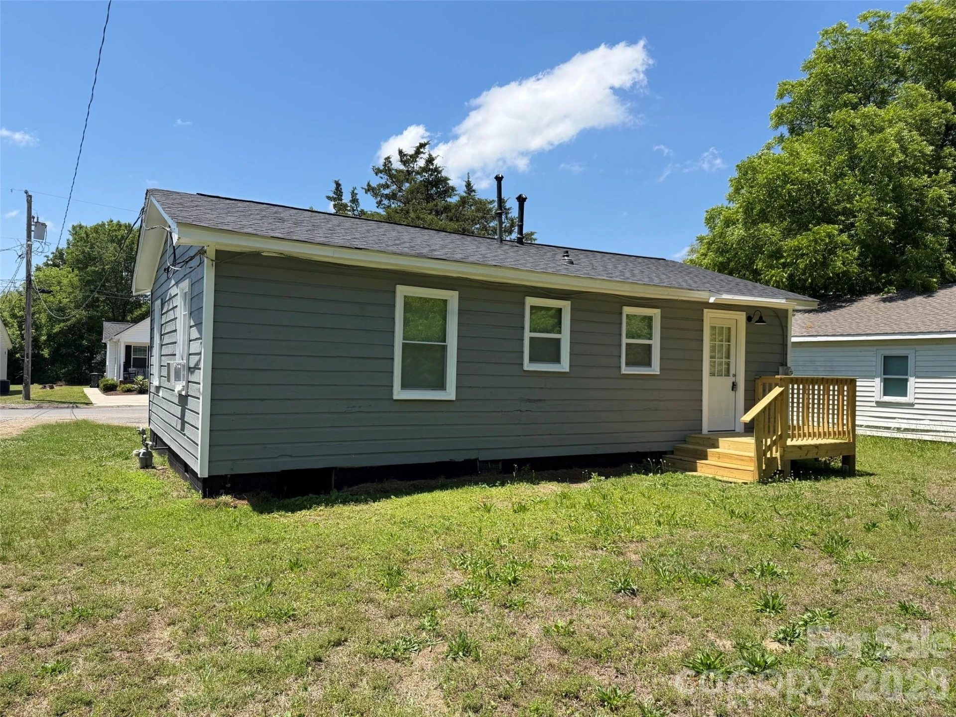 372 Baker Street - Photo 11