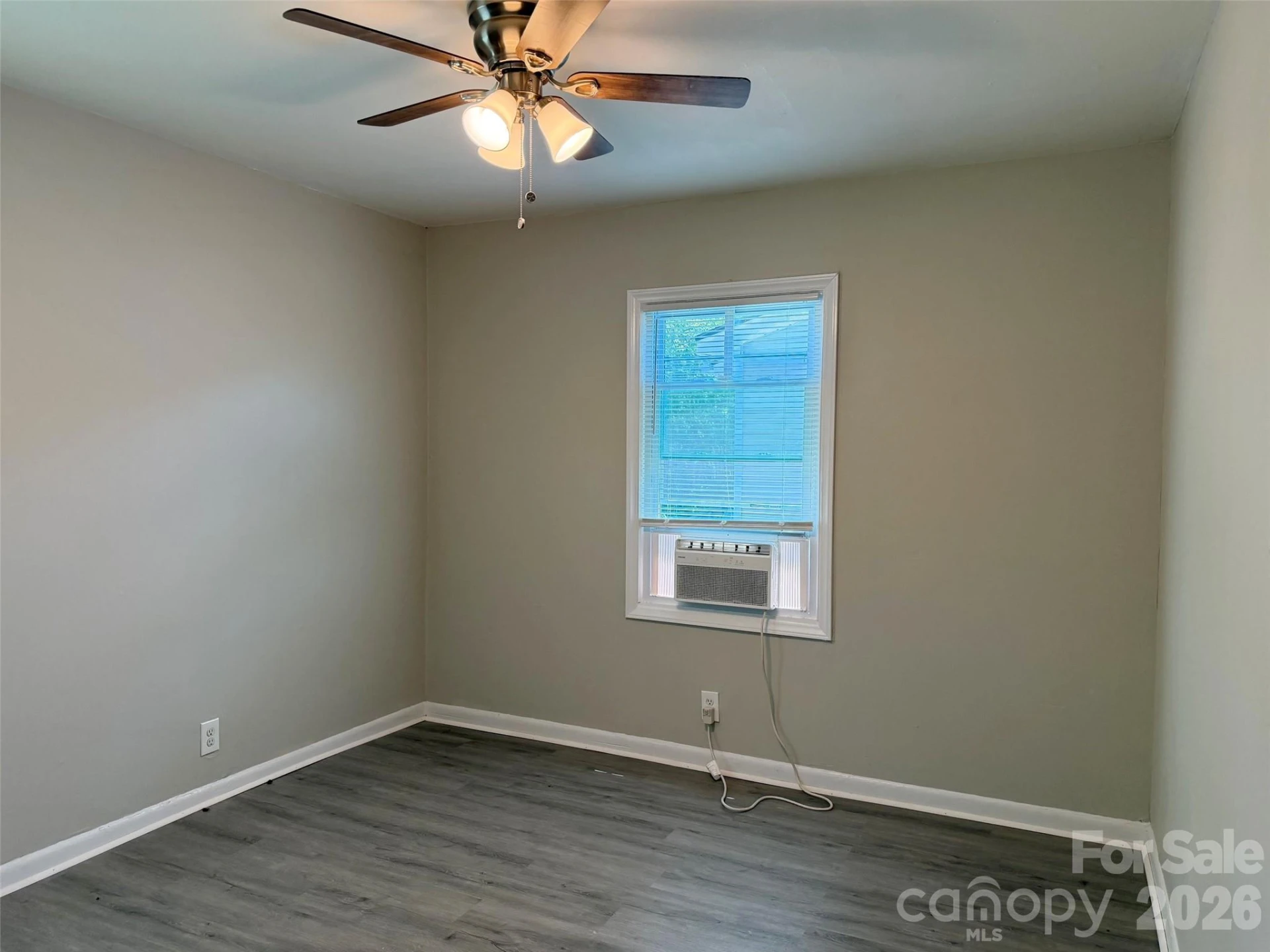 364 Baker Street - Photo 7