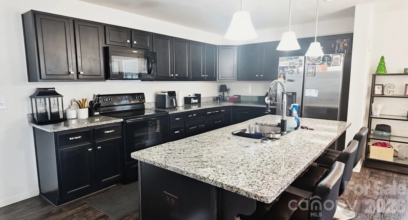 244 Amberly Circle - Photo 8