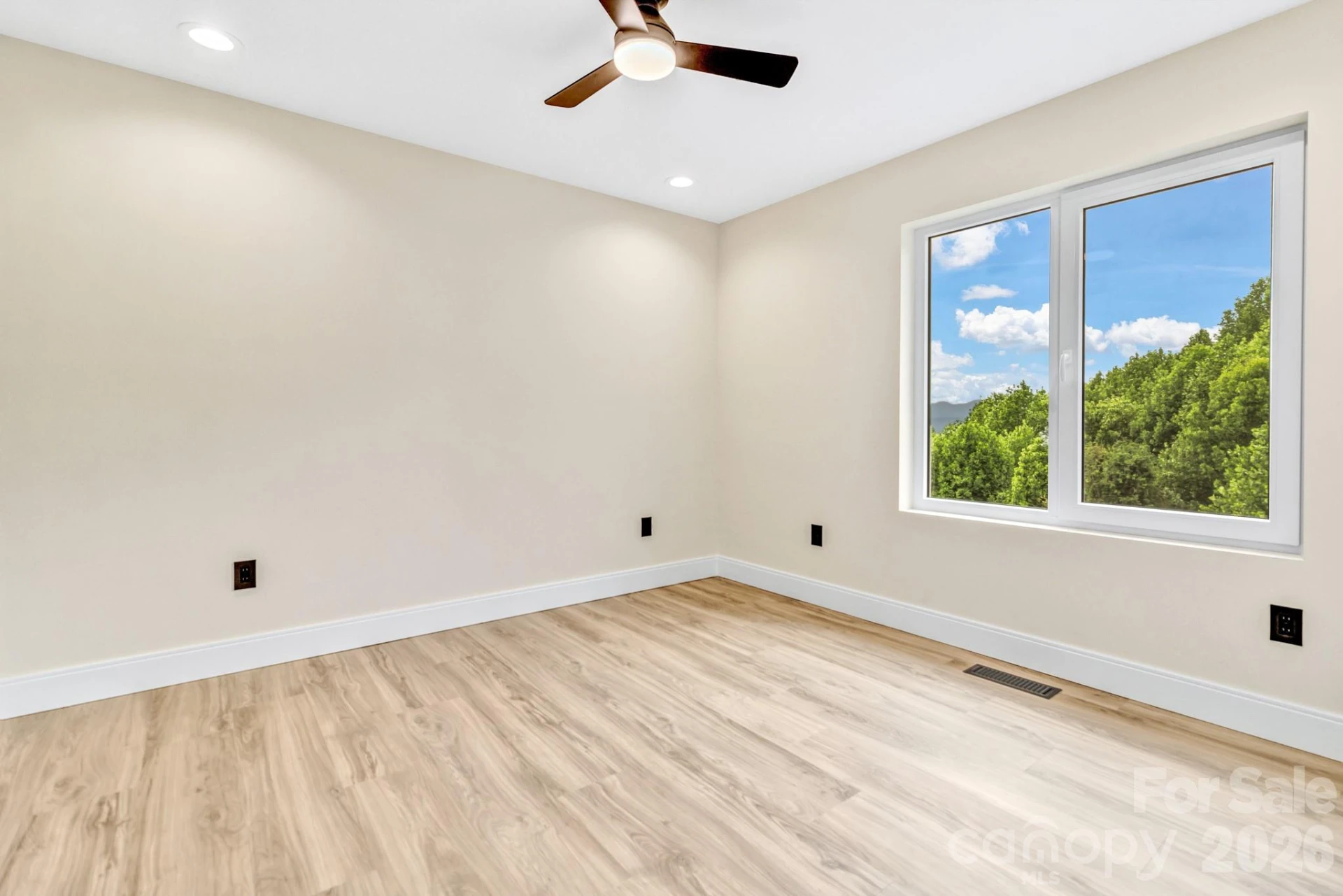 221 Coopers Drive - Photo 31