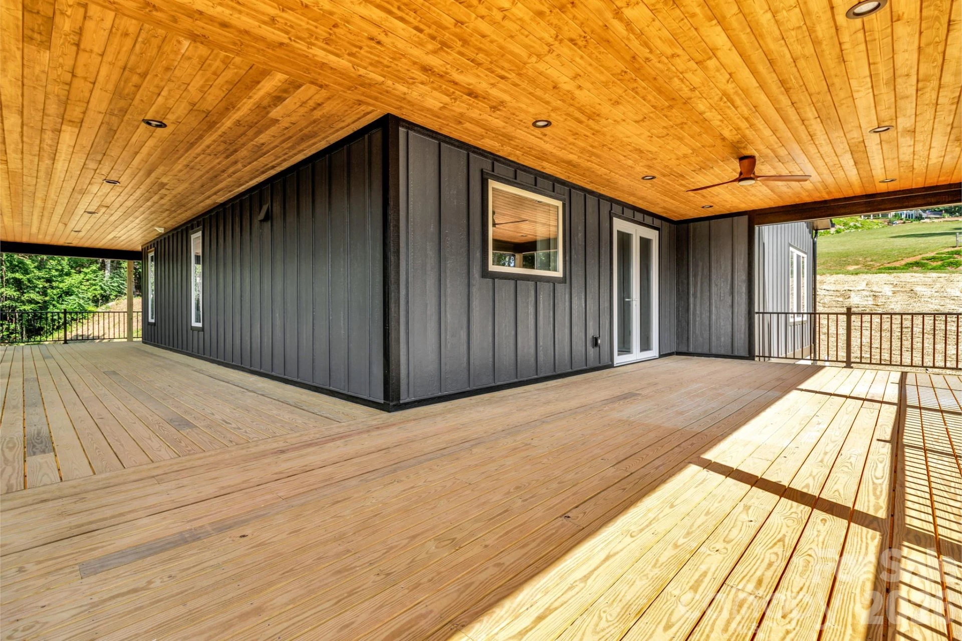 221 Coopers Drive - Photo 5