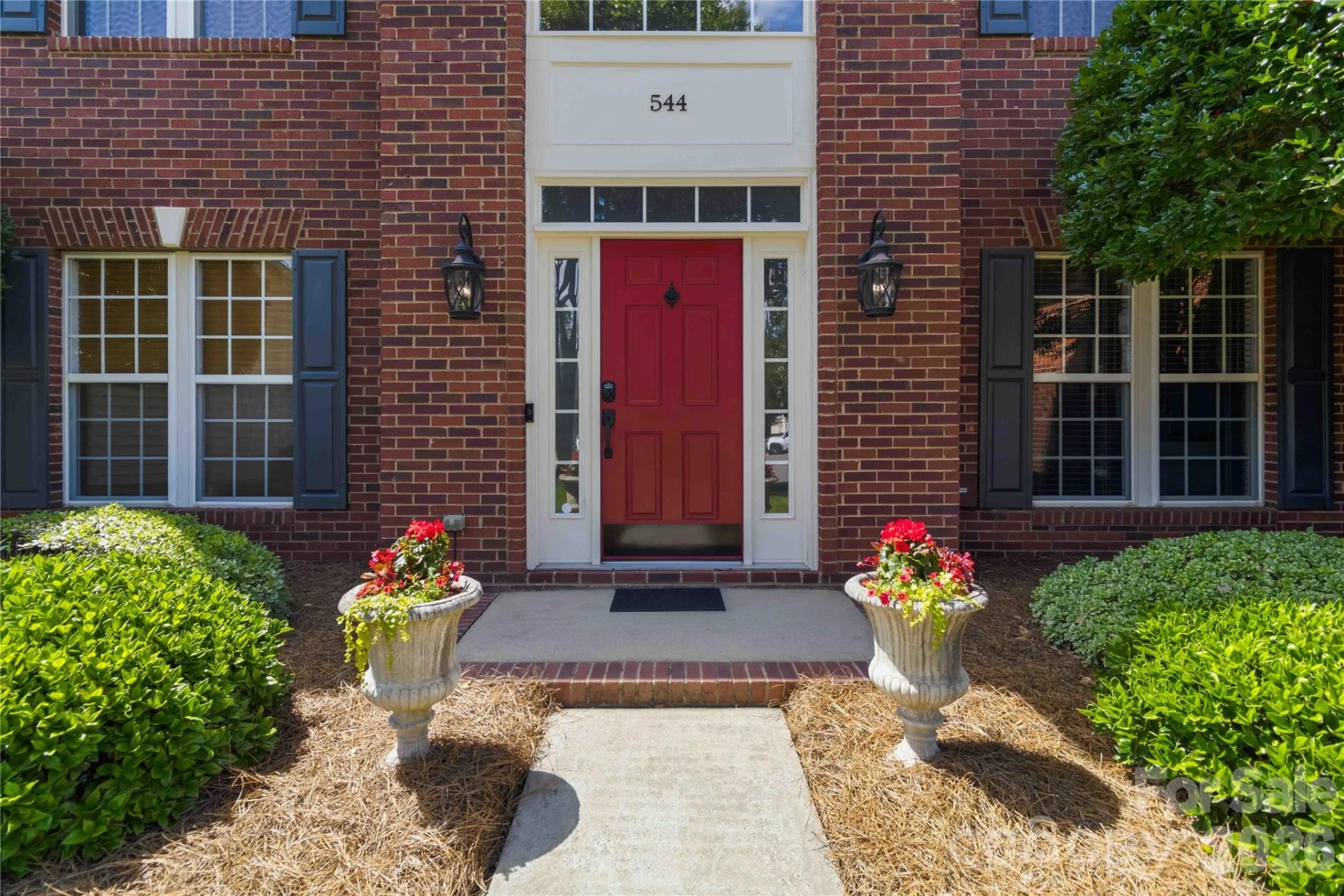 544 Saint George Road - Photo 4